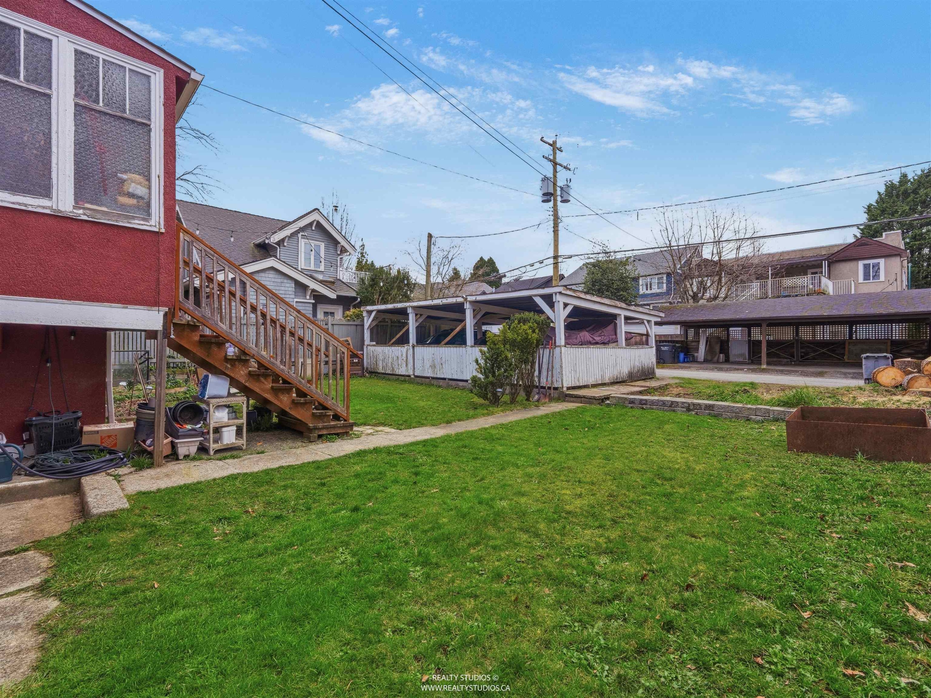 354 15Th Avenue W, Vancouver, BC
