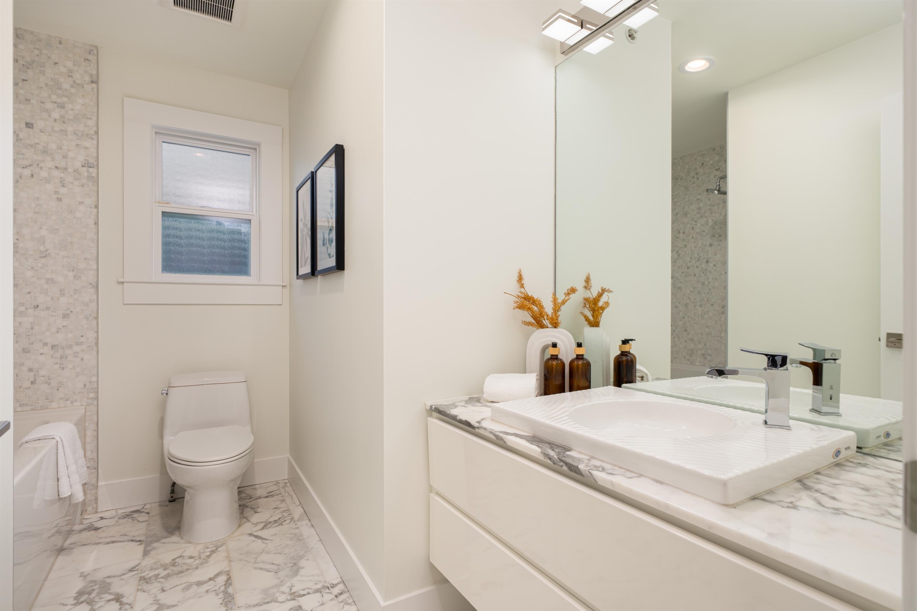 4068 15Th Avenue W, Vancouver, BC