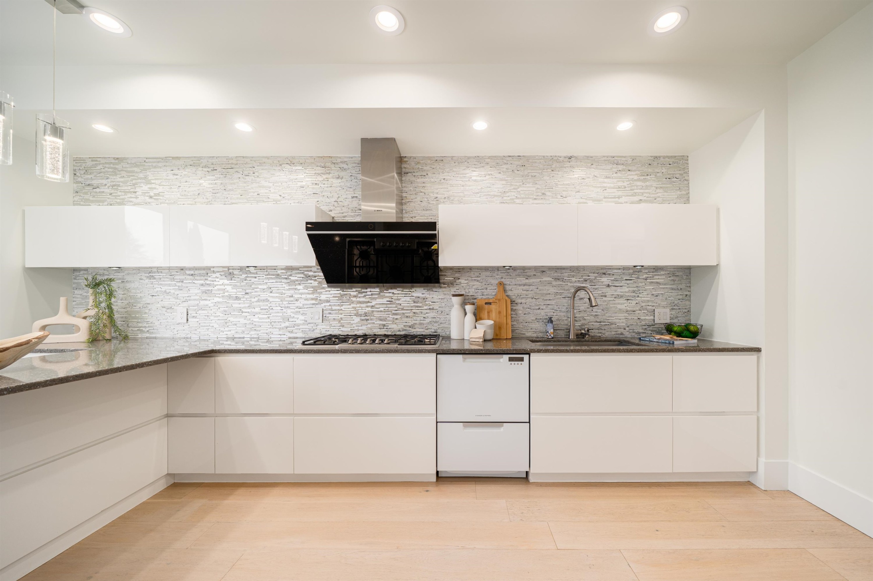 4068 15Th Avenue W, Vancouver, BC