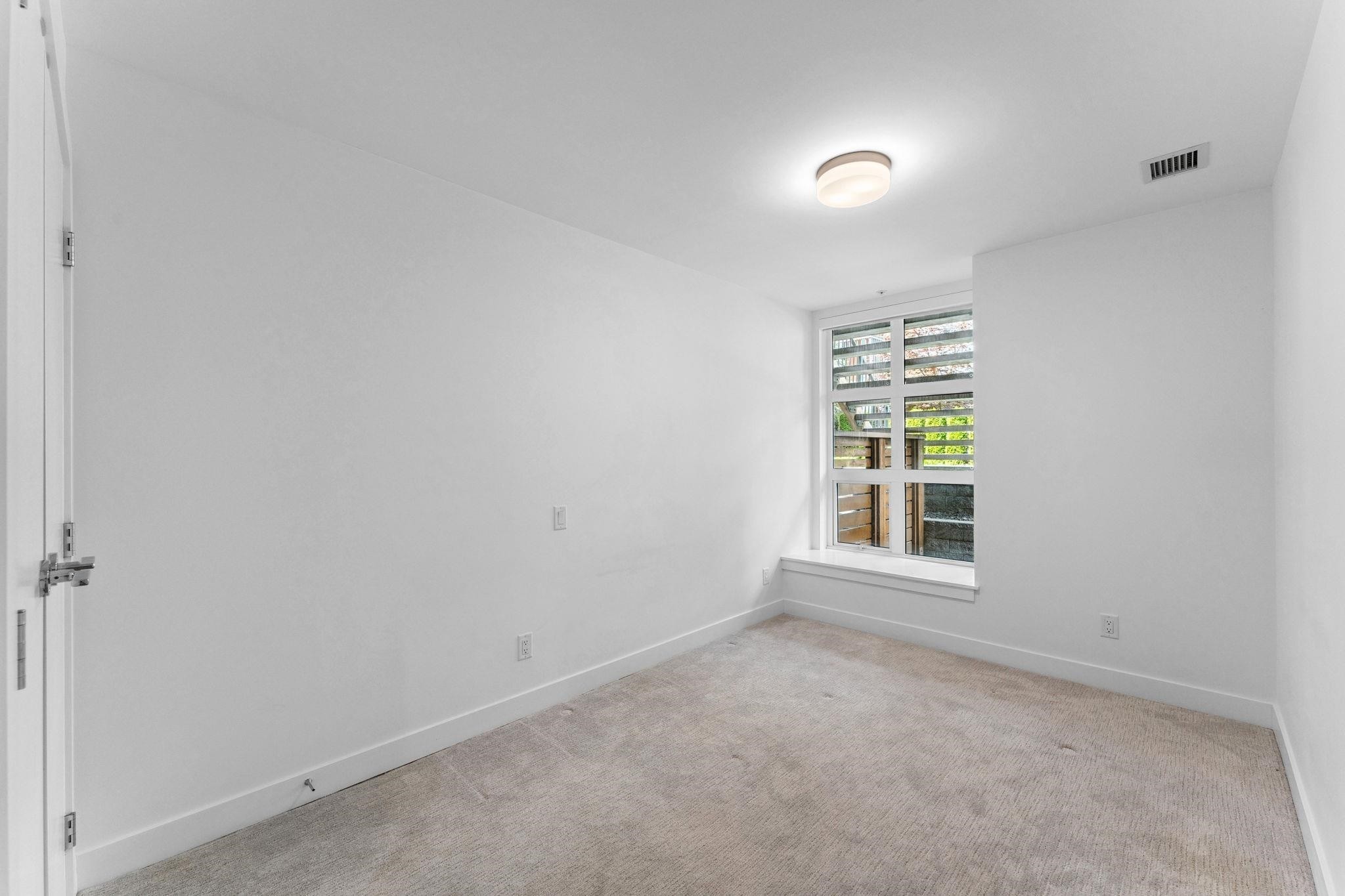 119-2060 Curling Road, North Vancouver, BC