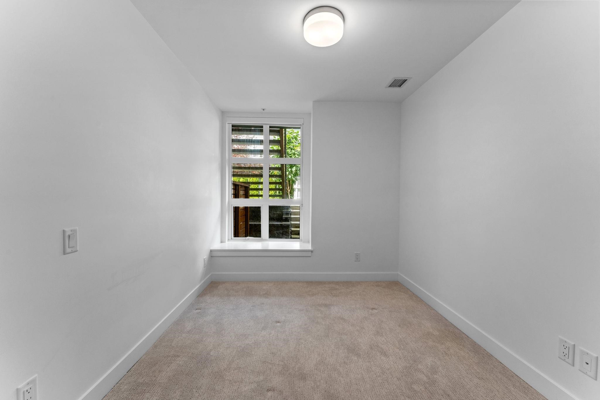 119-2060 Curling Road, North Vancouver, BC