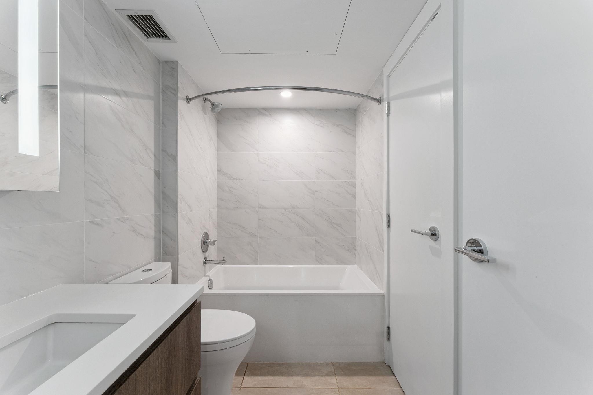 119-2060 Curling Road, North Vancouver, BC