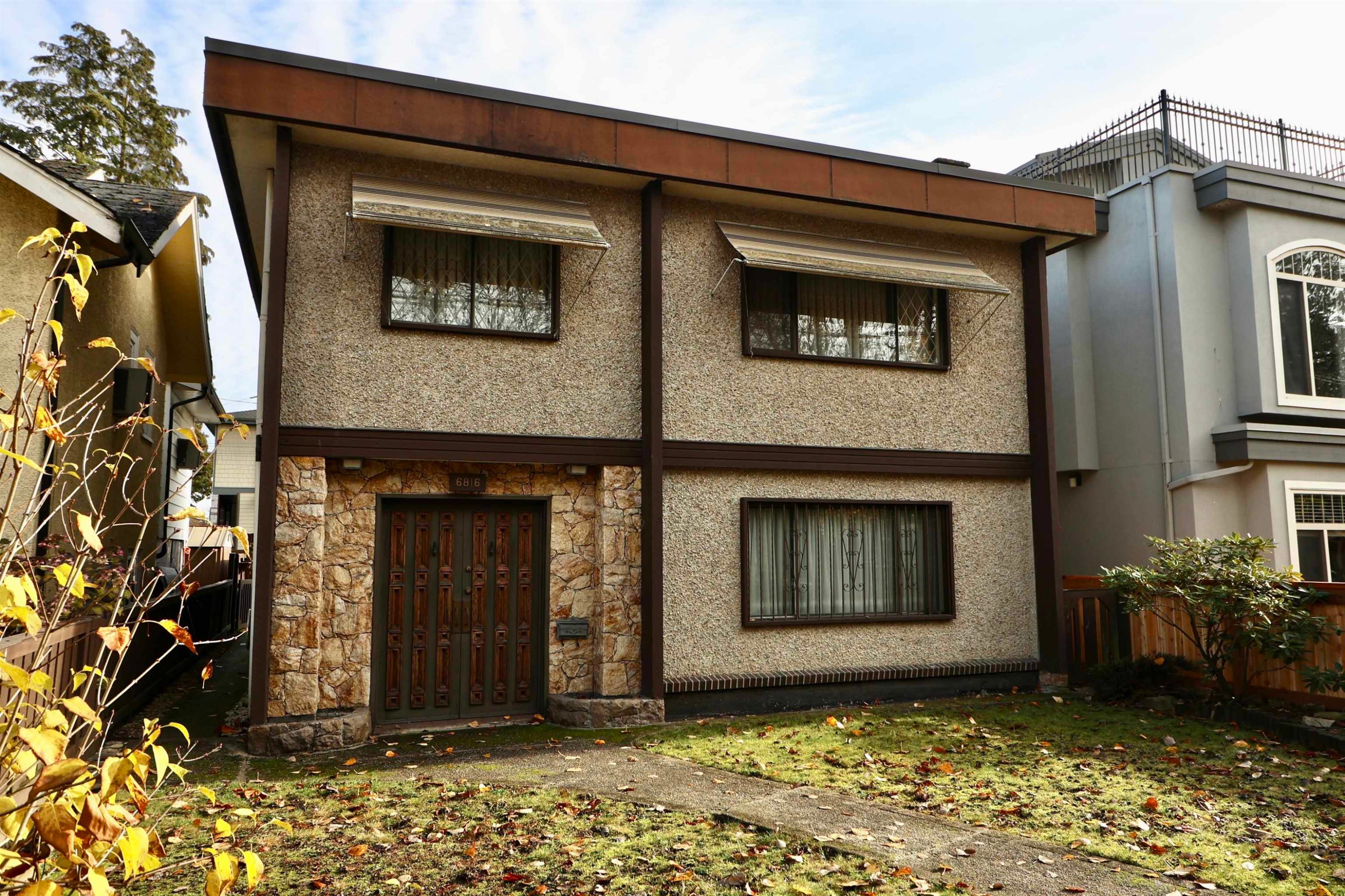 6816 Ontario Street, Vancouver, BC