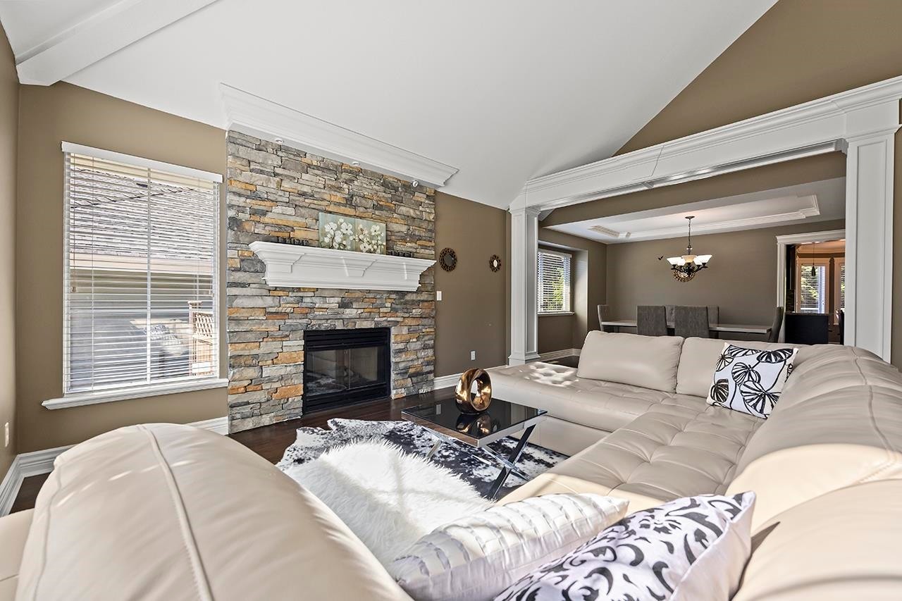 1562 Bramble Lane, Coquitlam, BC