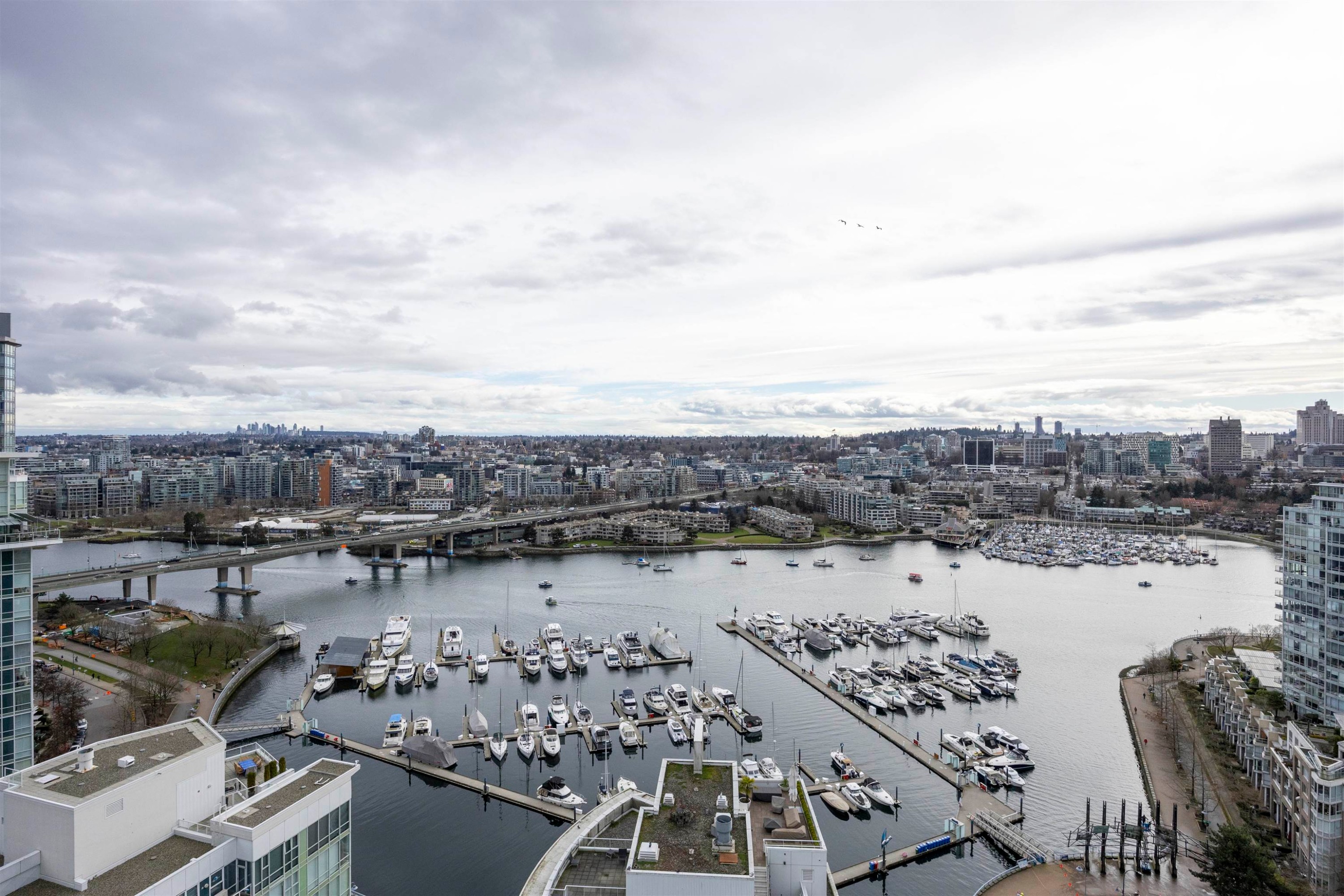 2907-198 Aquarius Mews, Vancouver, BC