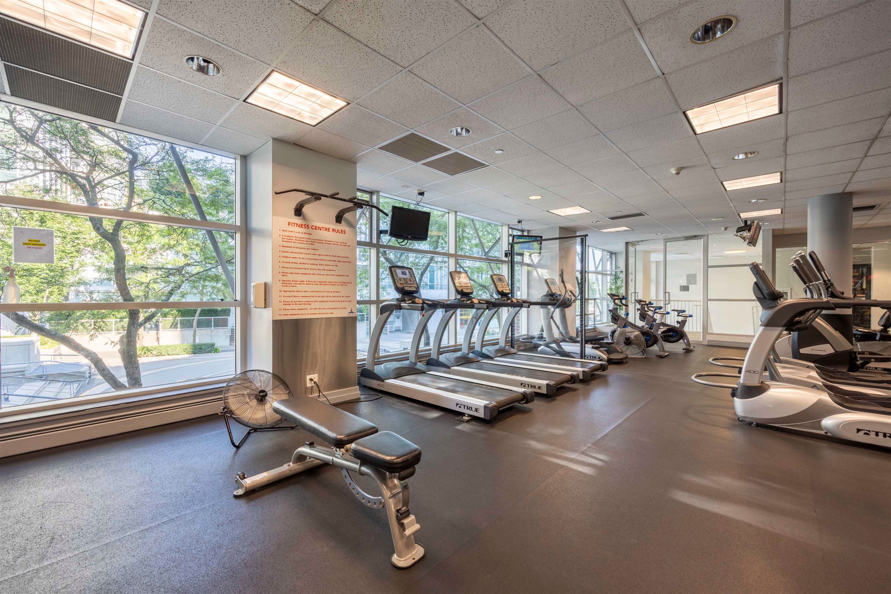 2907-198 Aquarius Mews, Vancouver, BC
