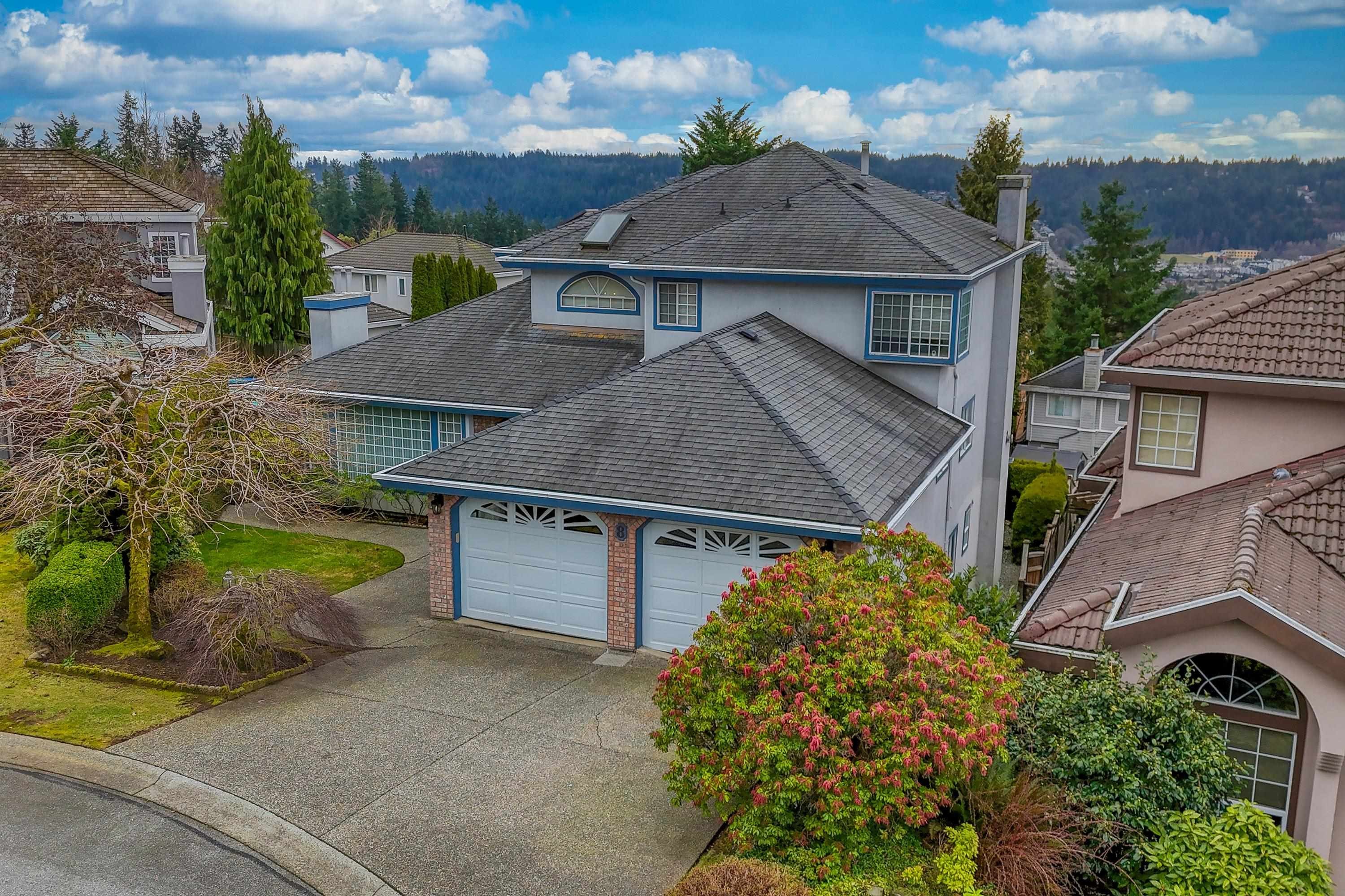 8 Greystone Place, Port Moody, BC