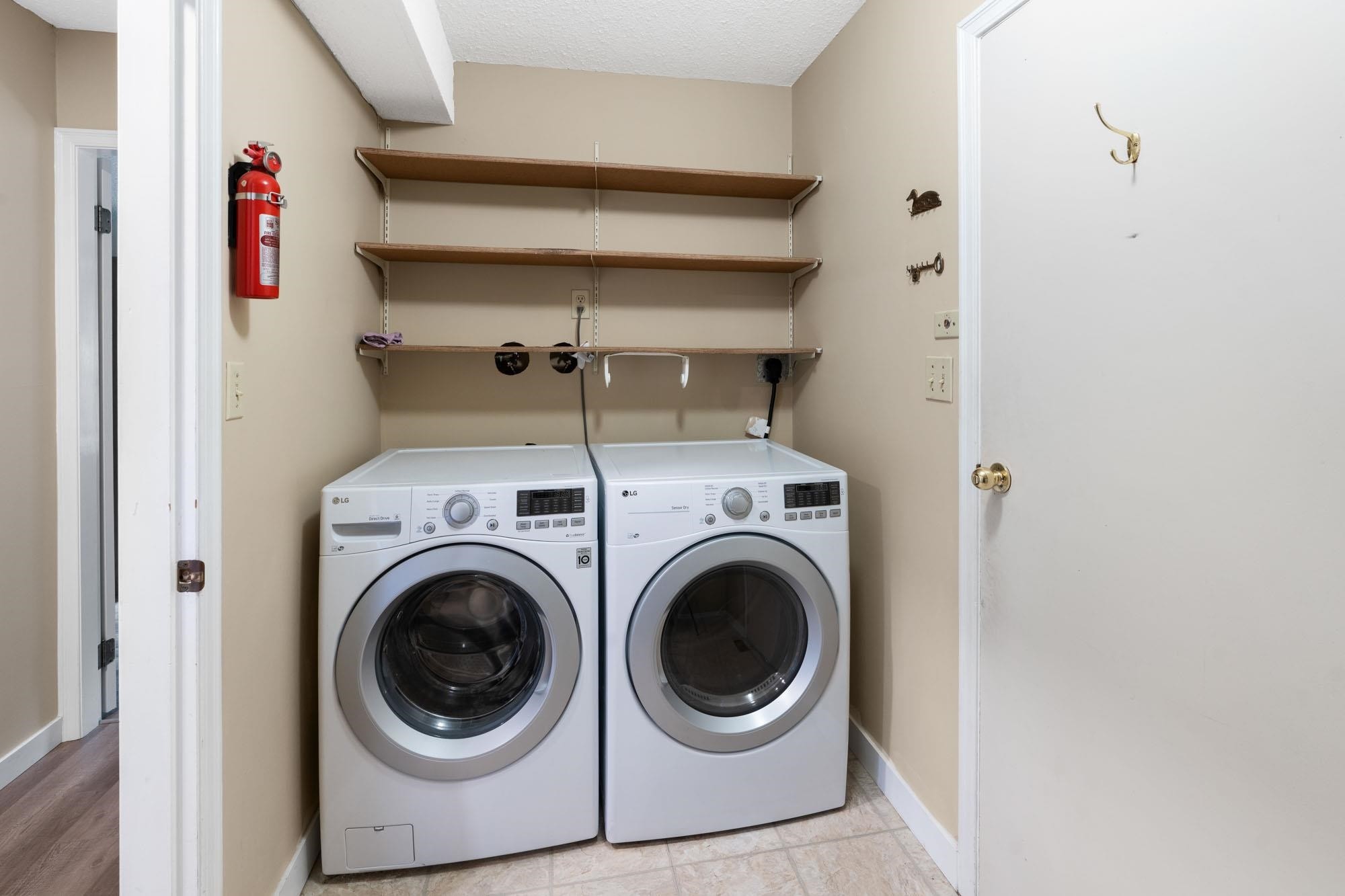 5162 Alderfeild Place, West Vancouver, BC