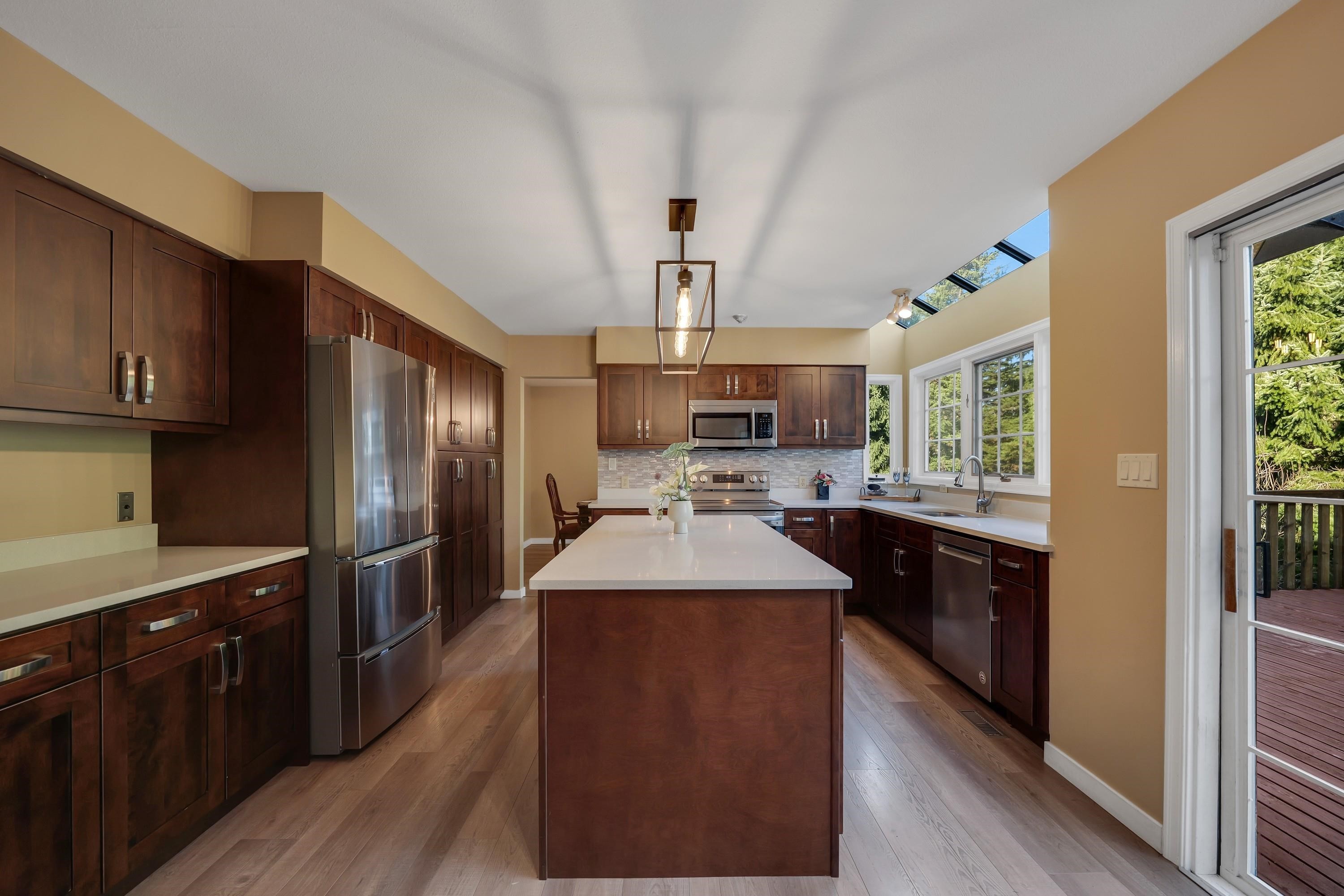 5162 Alderfeild Place, West Vancouver, BC