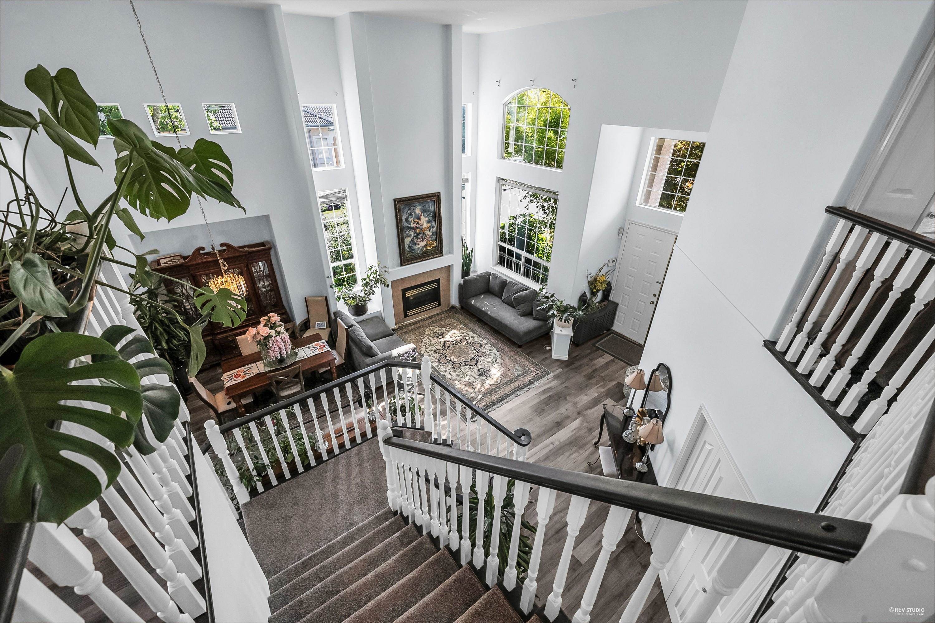 1601 Pinetree Way, Coquitlam, BC