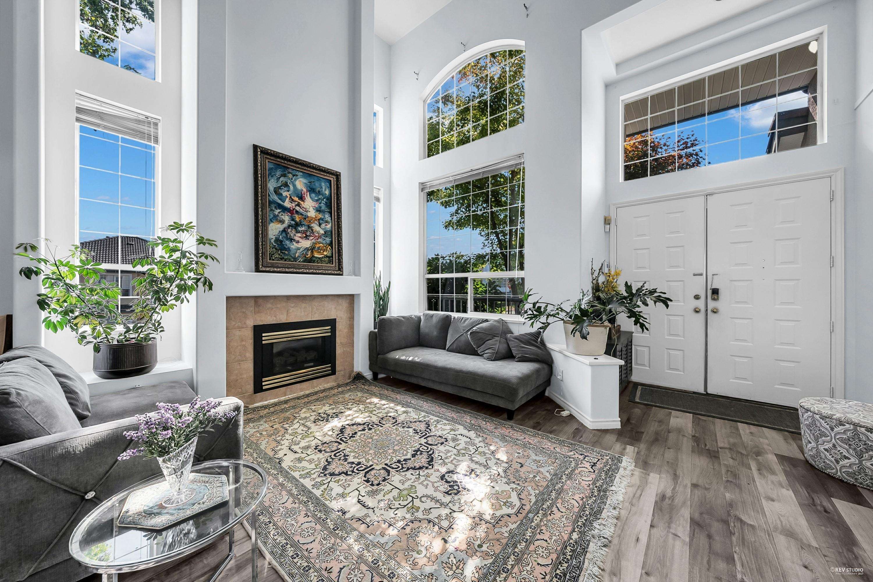 1601 Pinetree Way, Coquitlam, BC