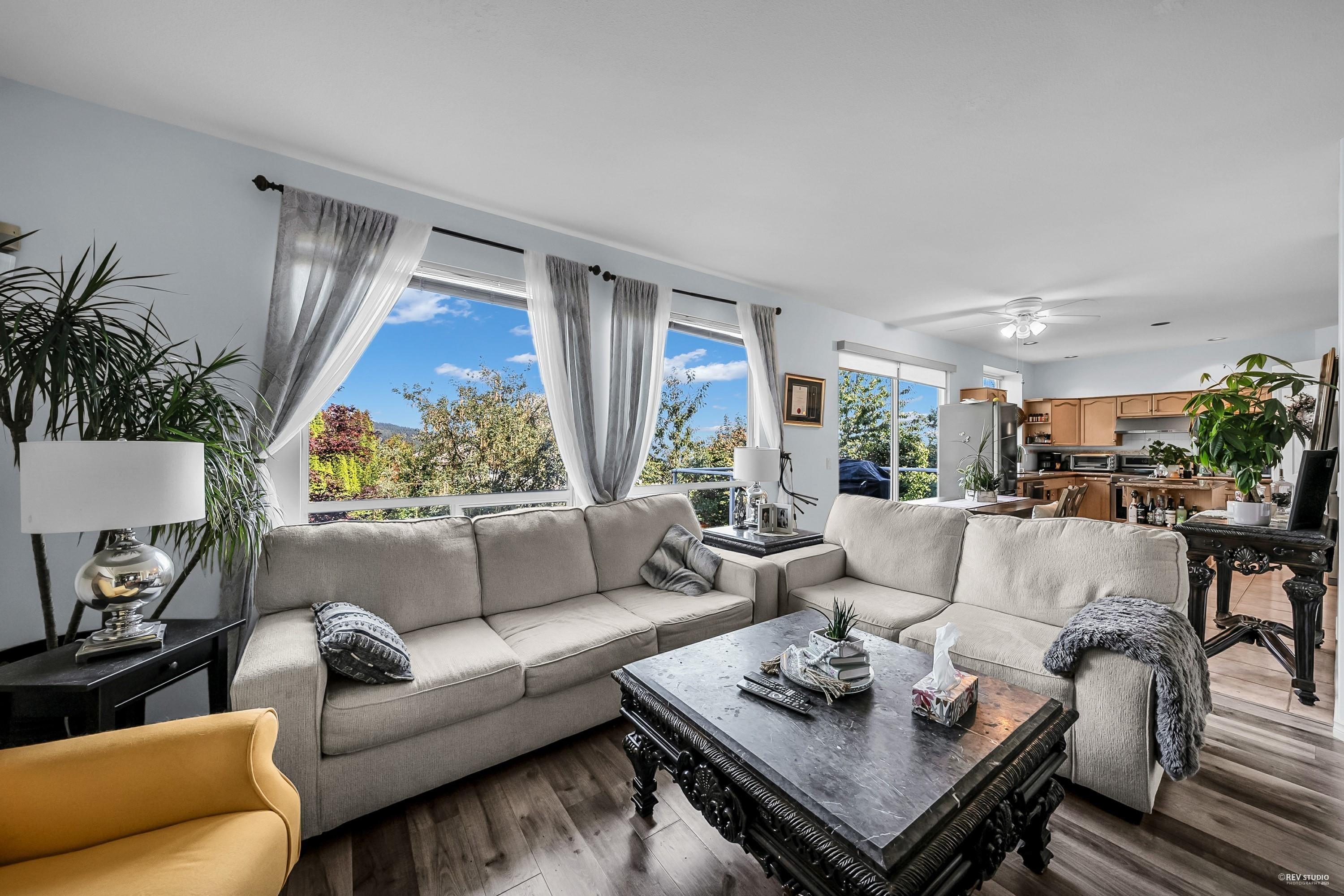 1601 Pinetree Way, Coquitlam, BC
