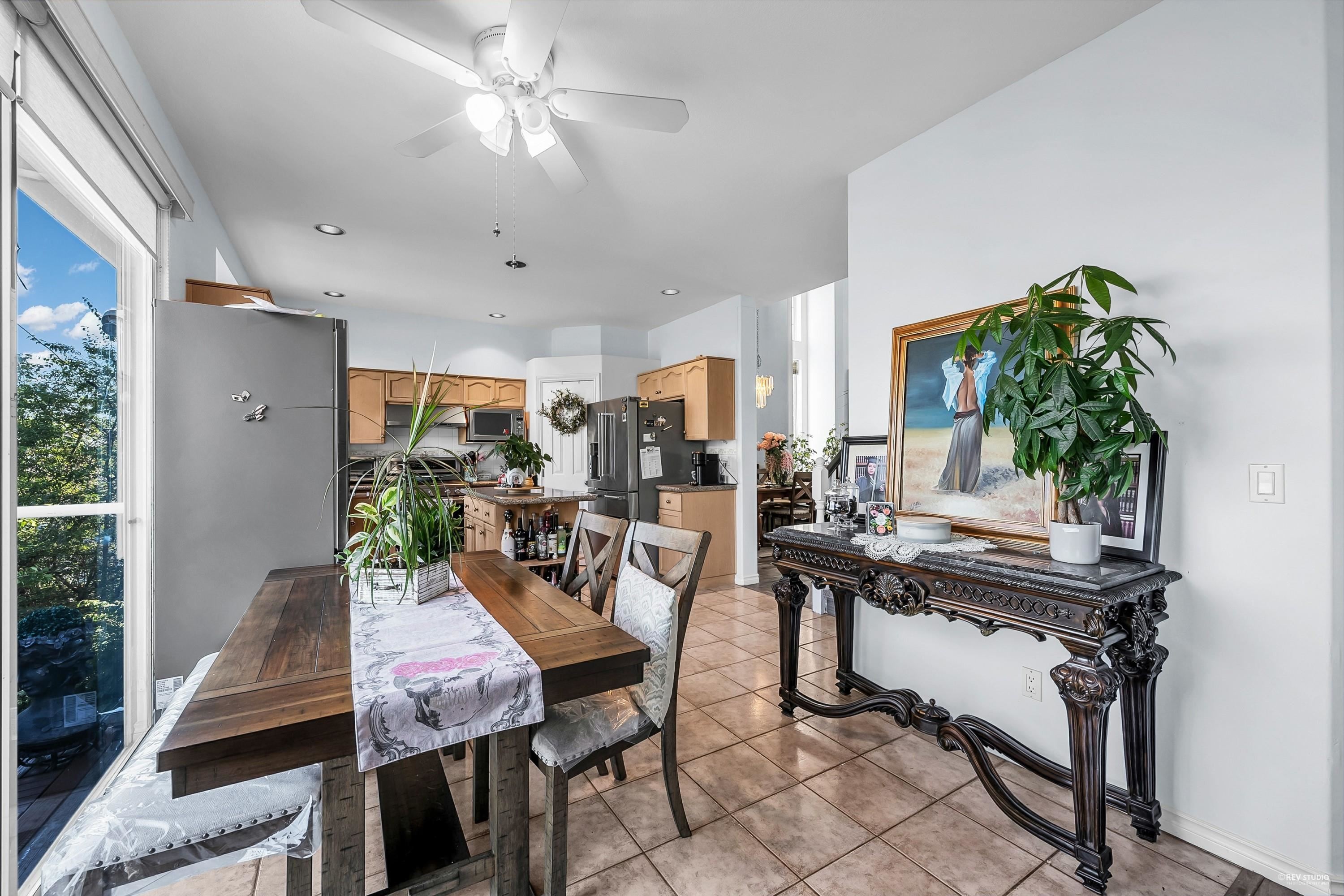 1601 Pinetree Way, Coquitlam, BC