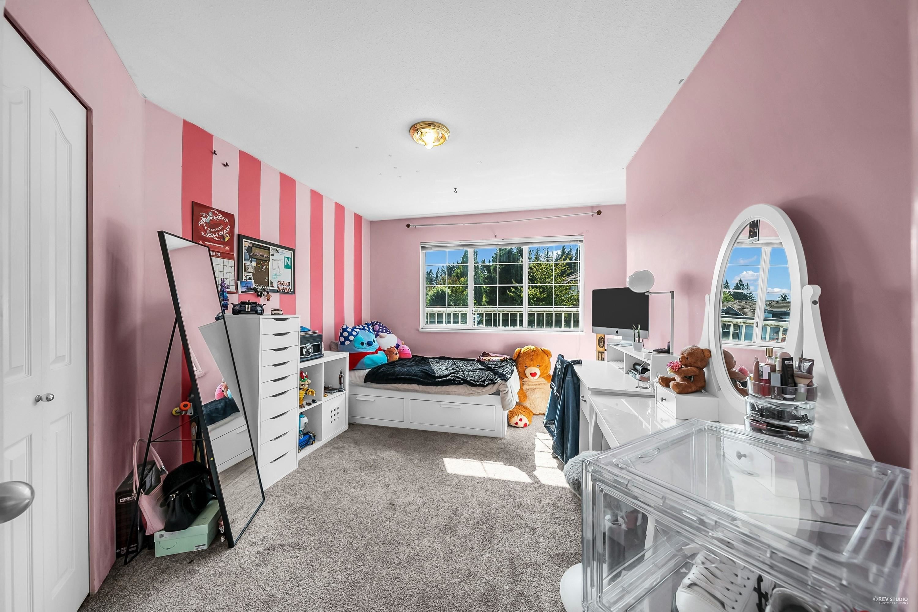 1601 Pinetree Way, Coquitlam, BC