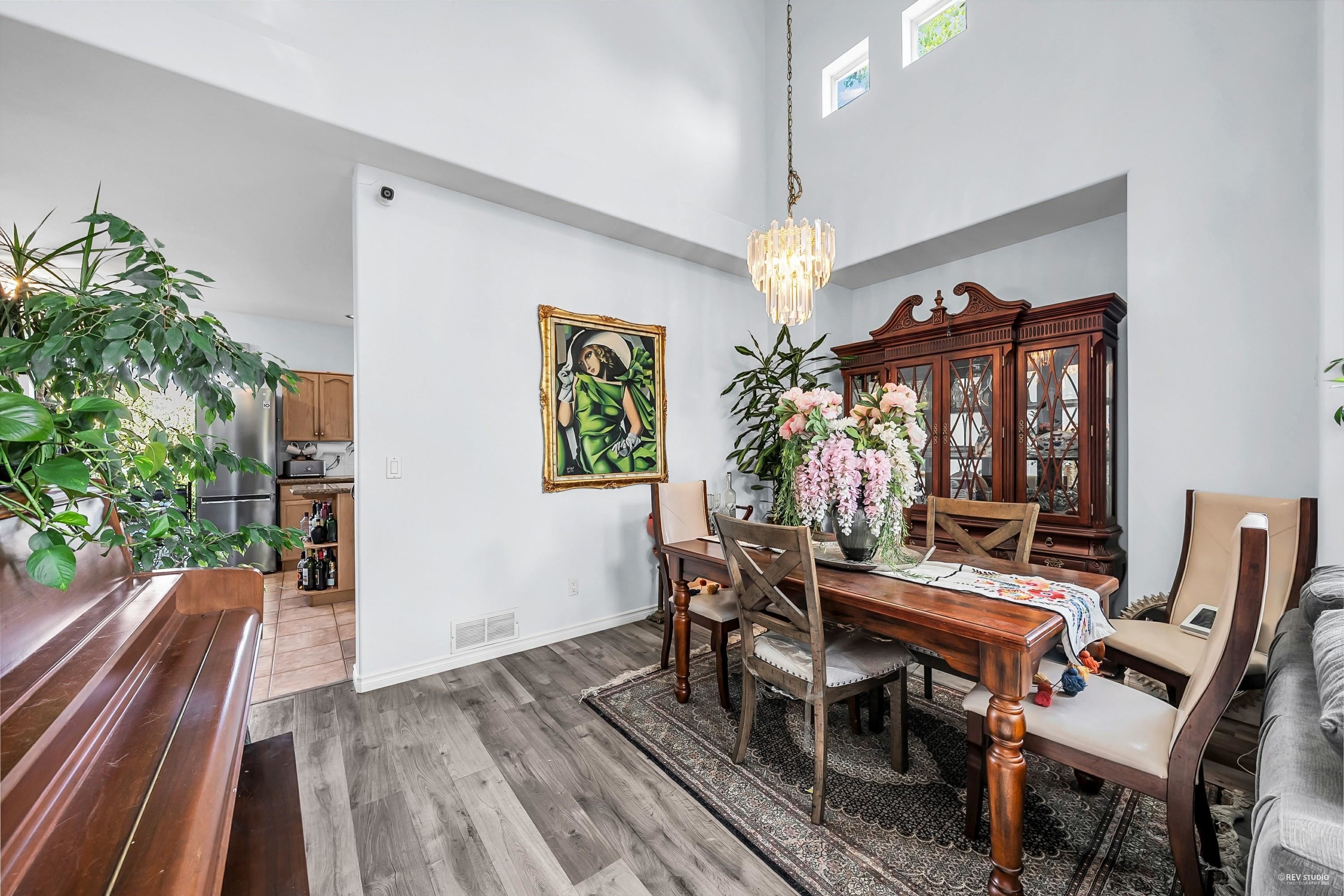 1601 Pinetree Way, Coquitlam, BC