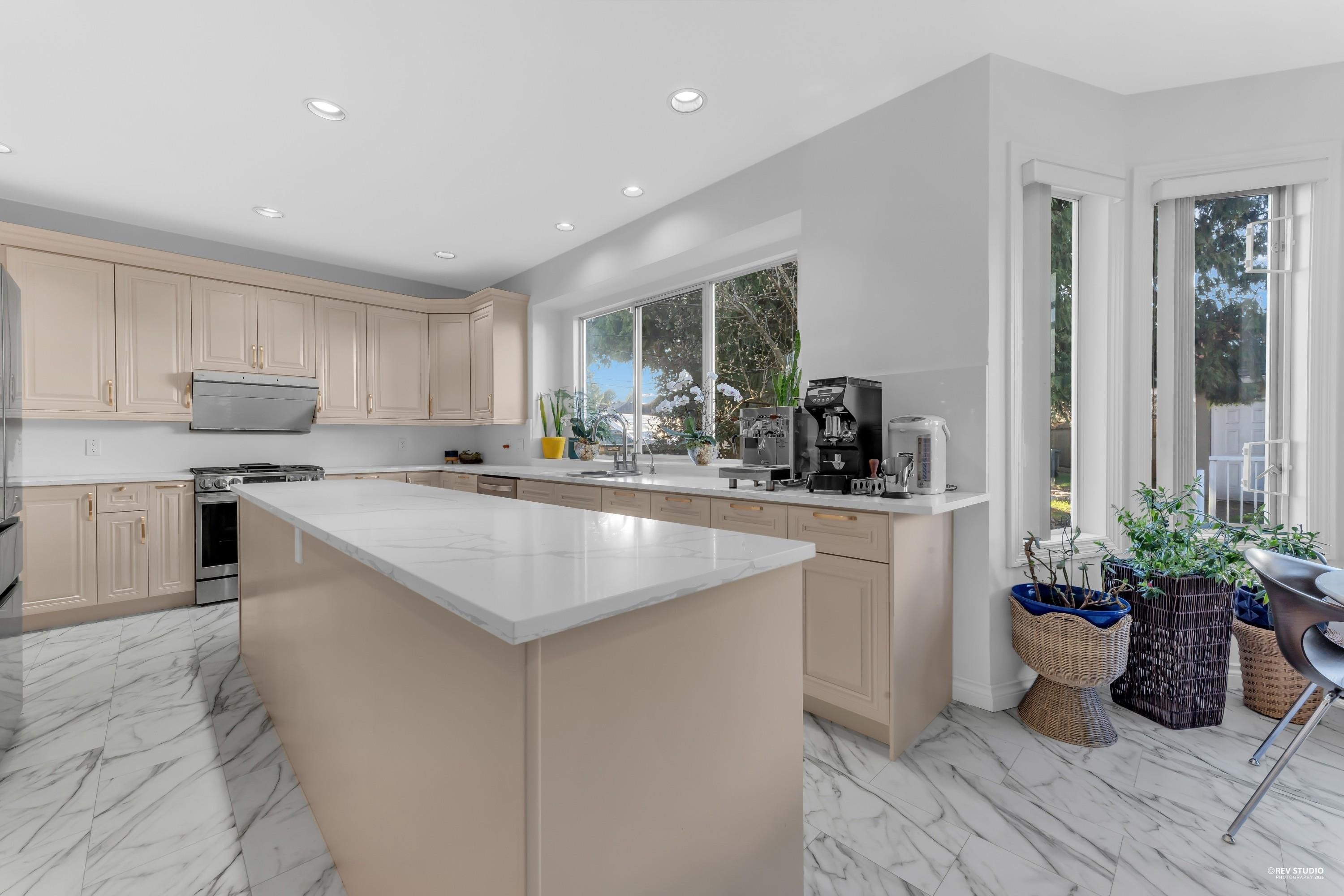 6835 Heather Street, Vancouver, BC