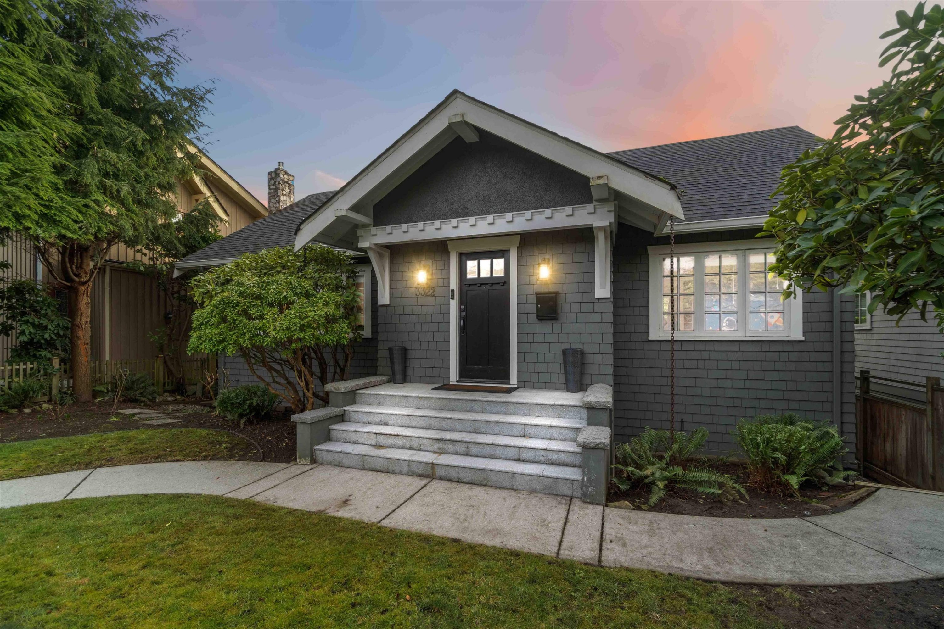 3322 38Th Avenue W, Vancouver, BC