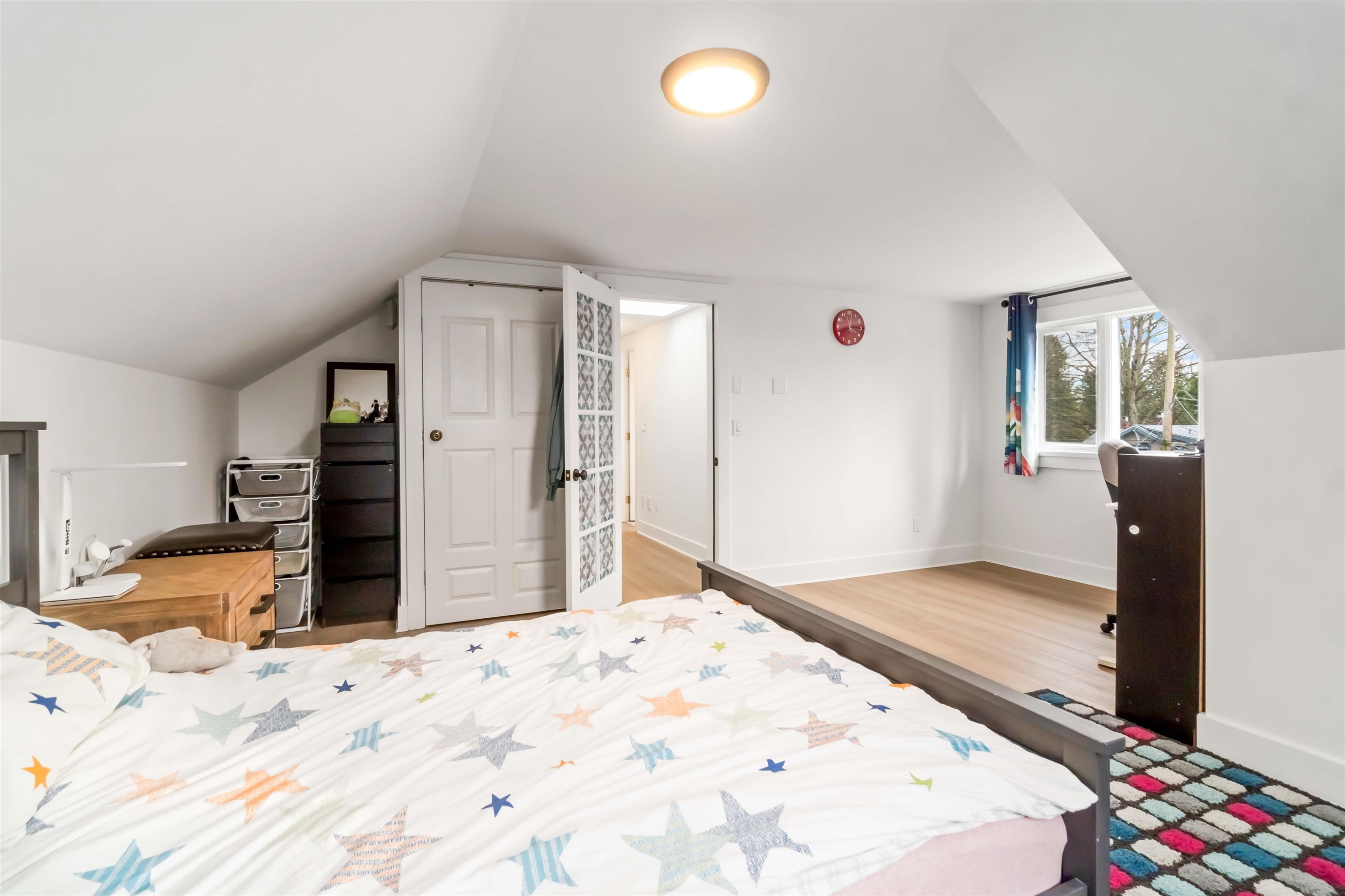 3322 38Th Avenue W, Vancouver, BC