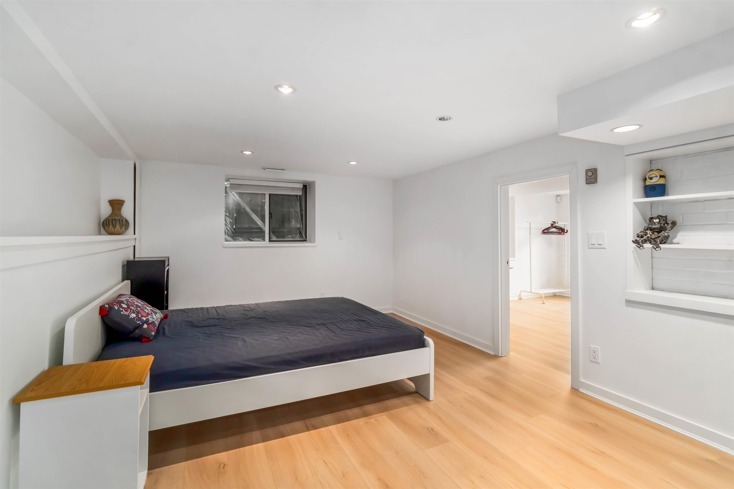 3322 38Th Avenue W, Vancouver, BC