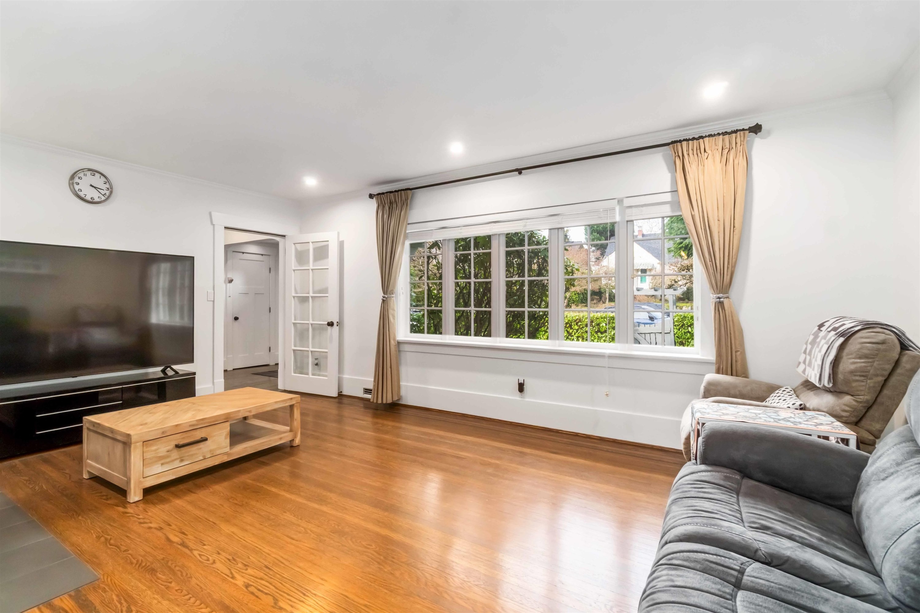 3322 38Th Avenue W, Vancouver, BC