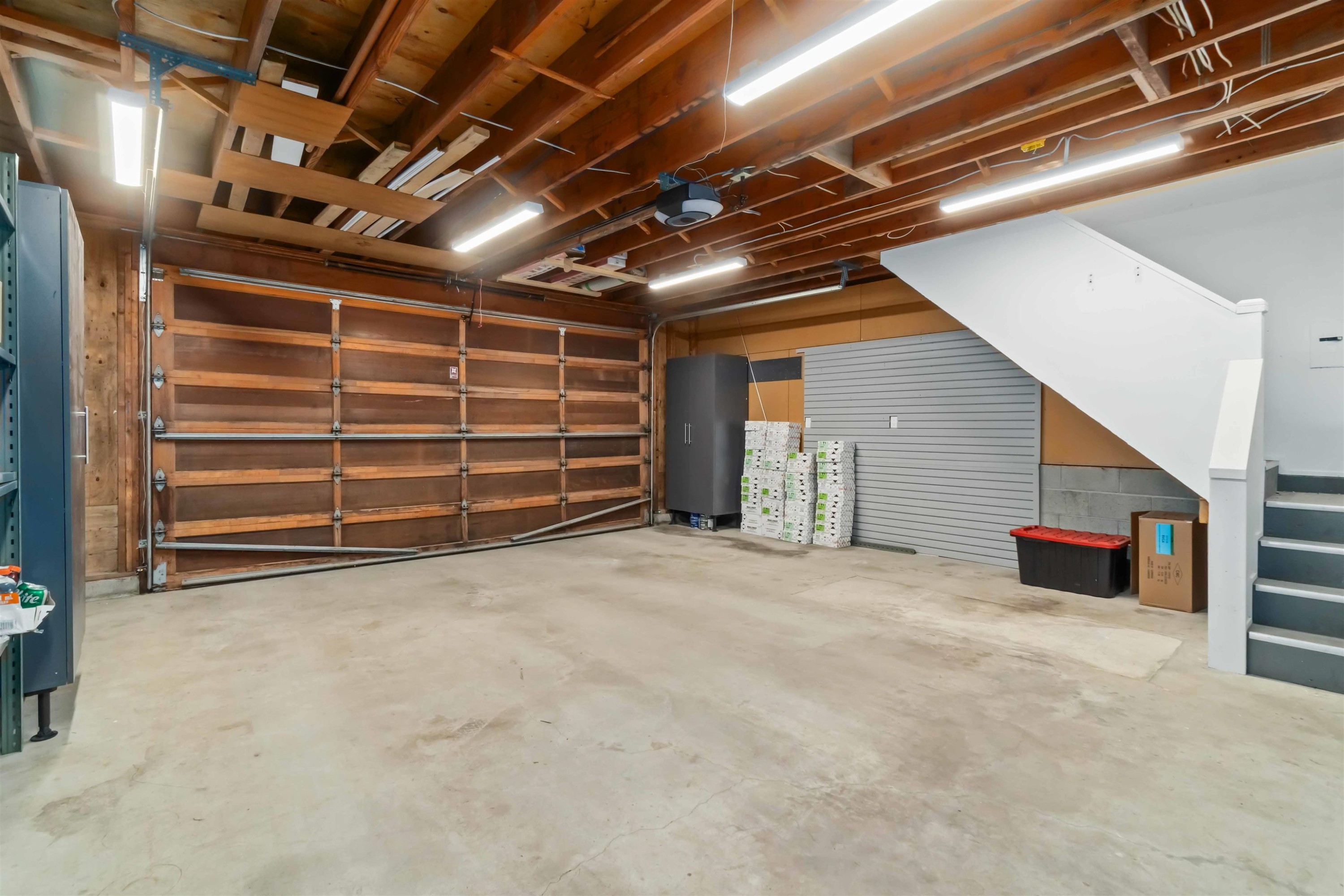 3322 38Th Avenue W, Vancouver, BC