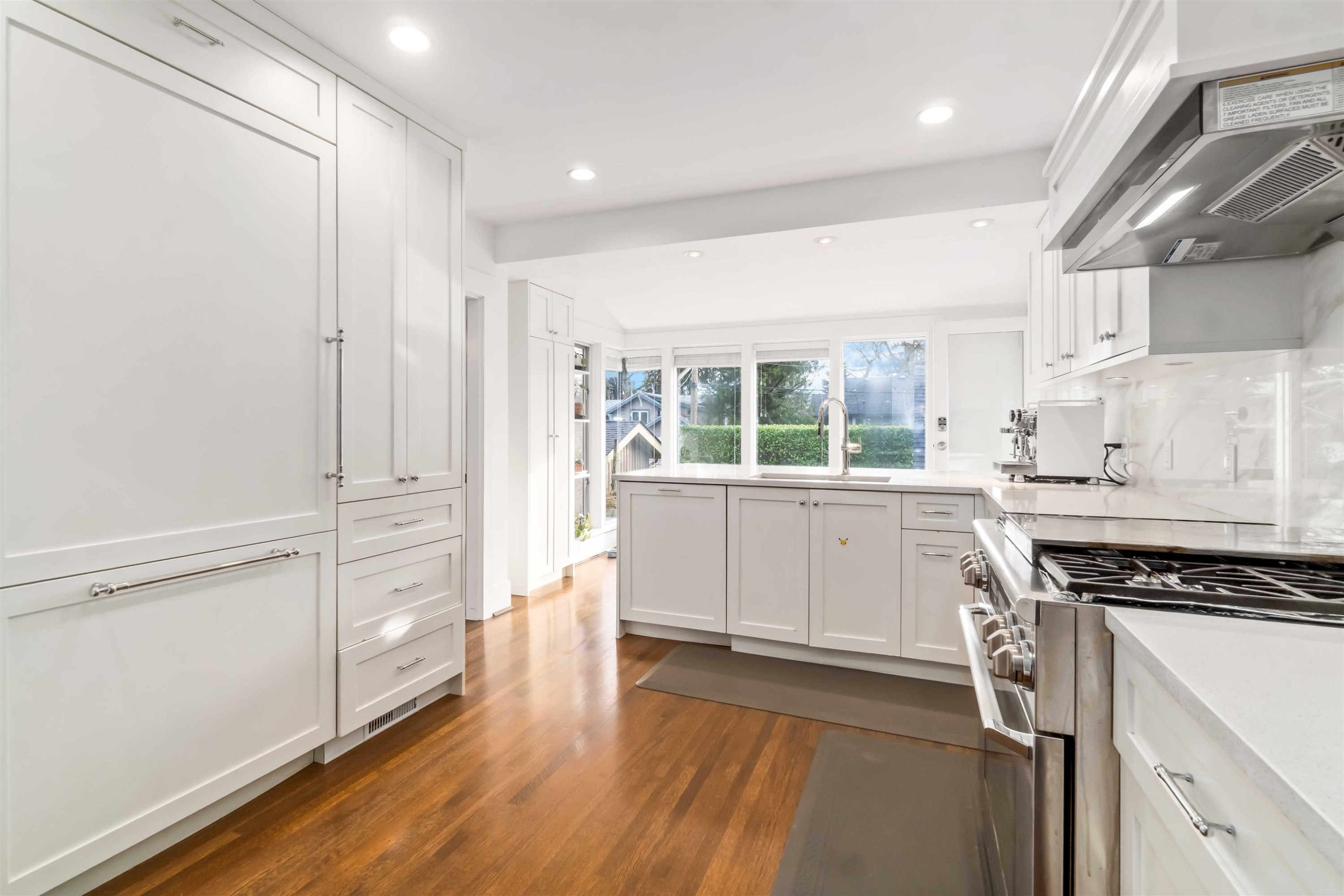 3322 38Th Avenue W, Vancouver, BC