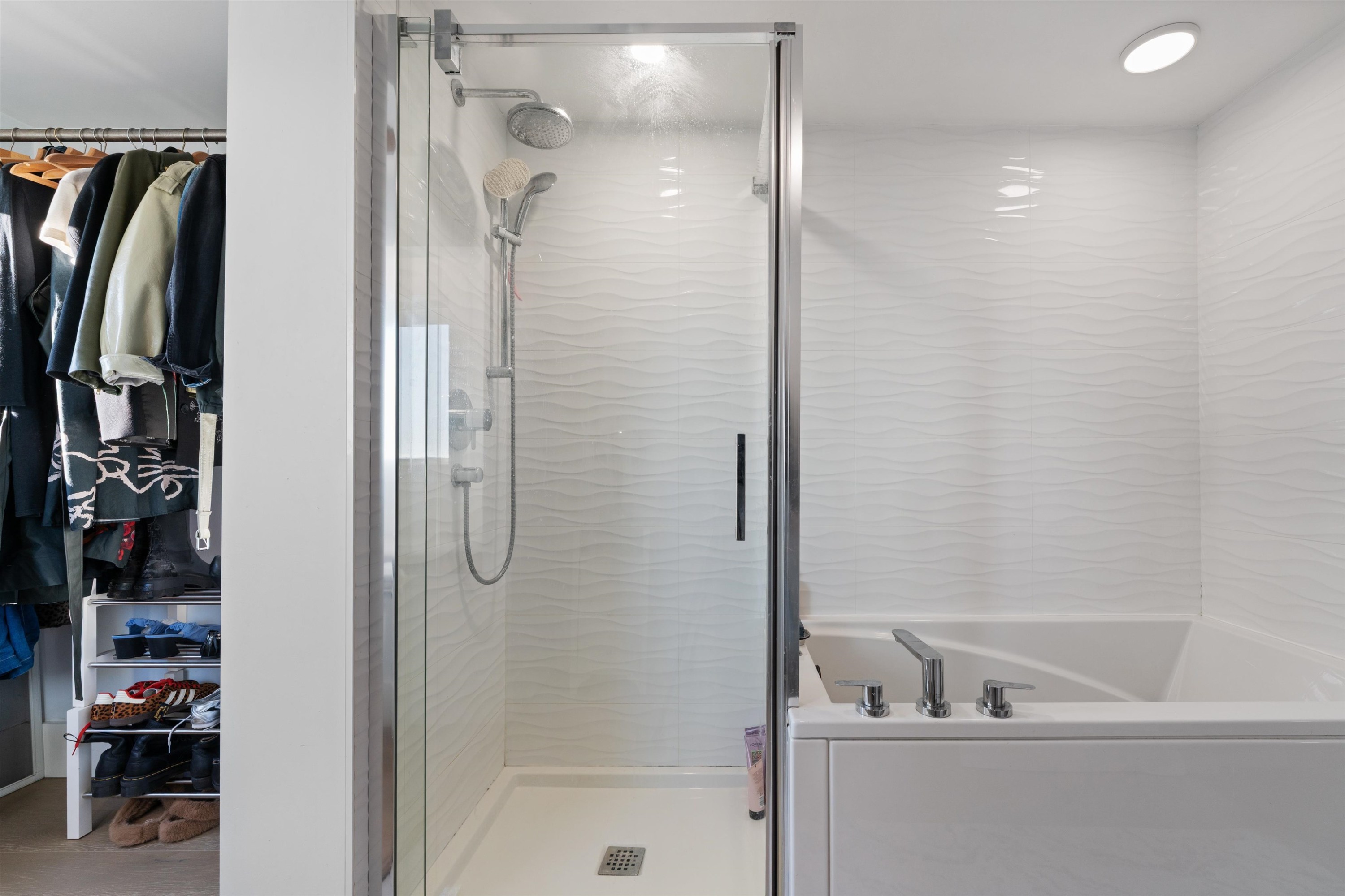 1073 Clyde Avenue, West Vancouver, BC