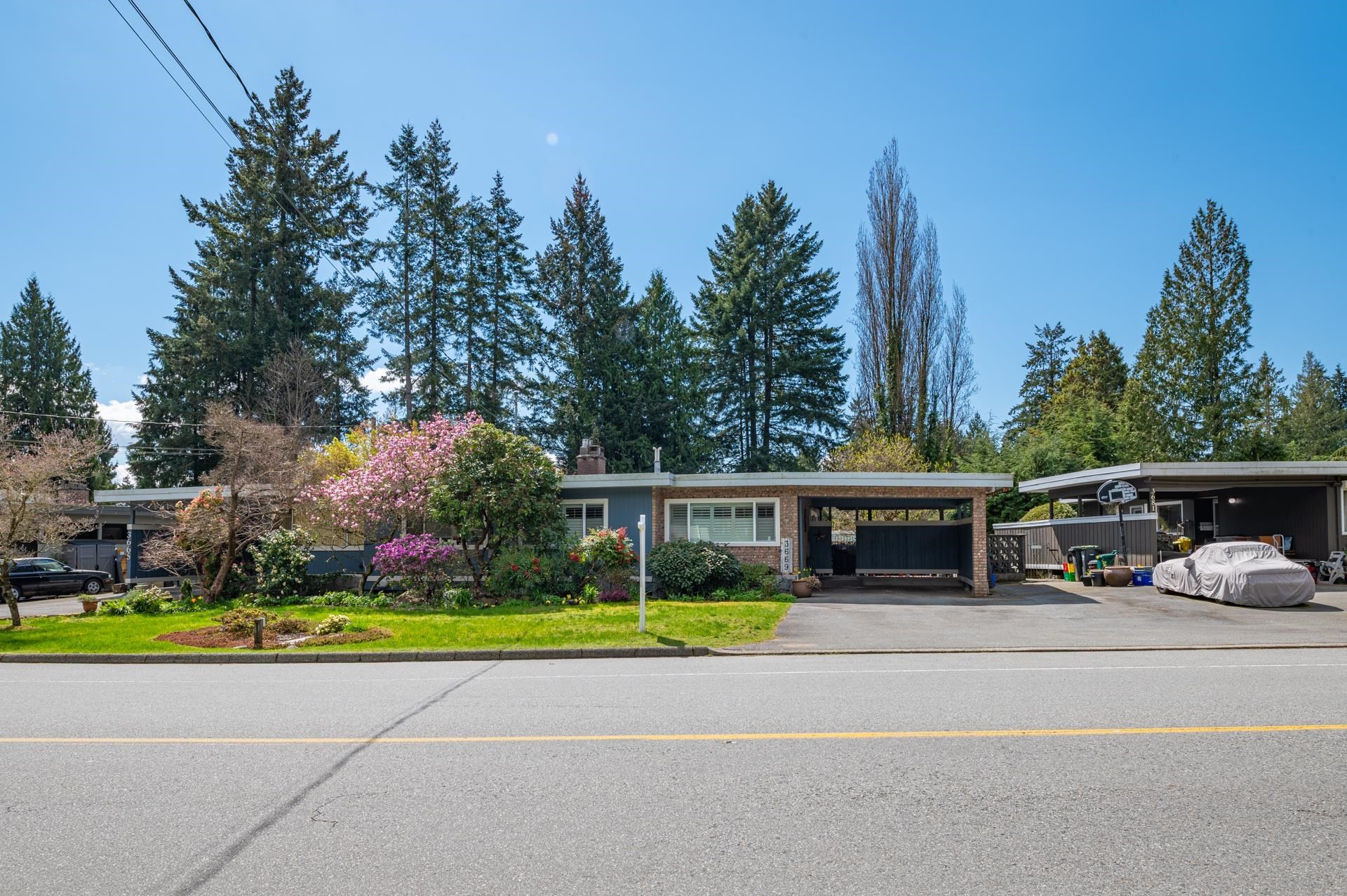 3669 Edgemont Boulevard, North Vancouver, BC