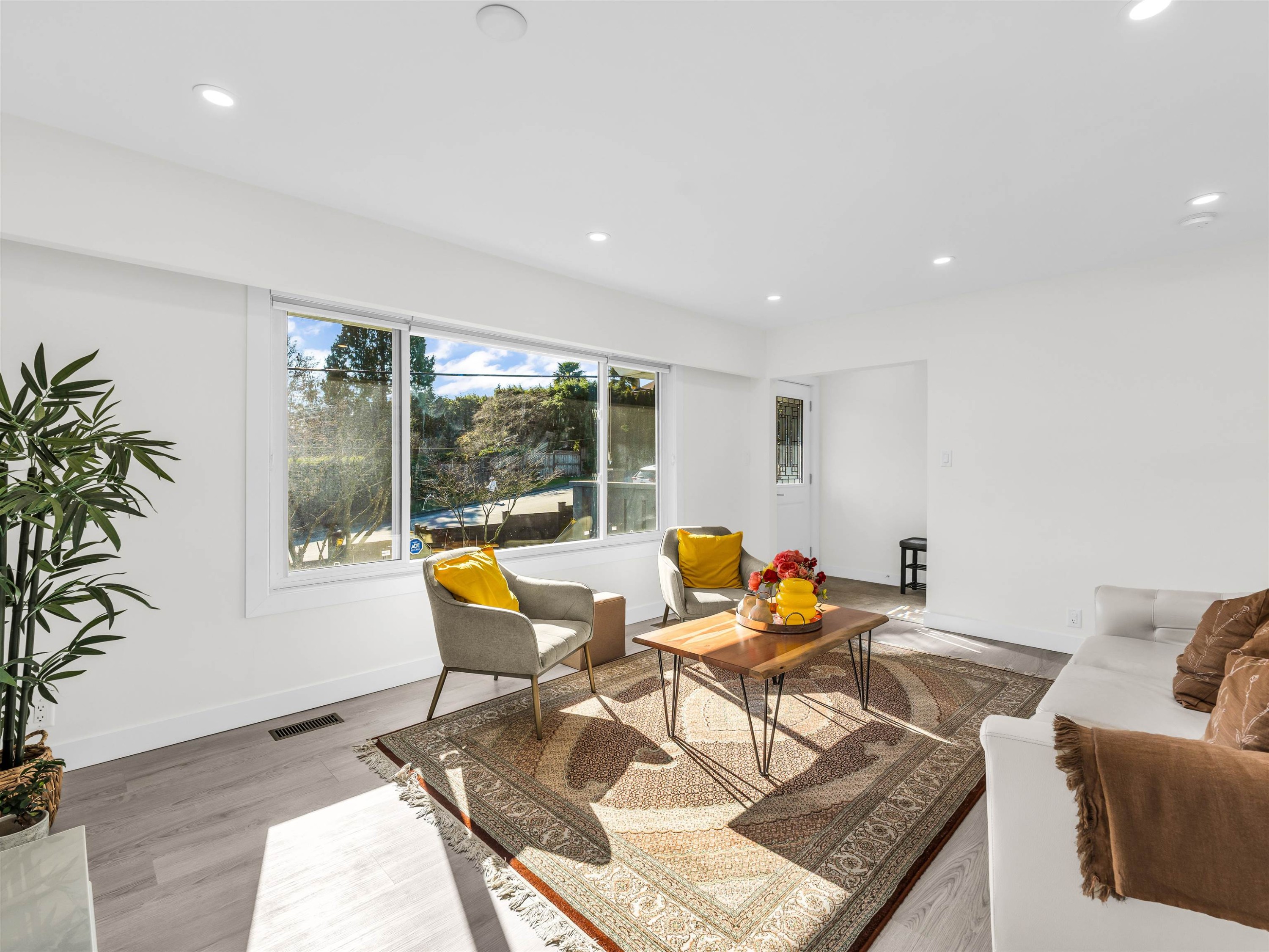 4254 Caddy Road, North Vancouver, BC