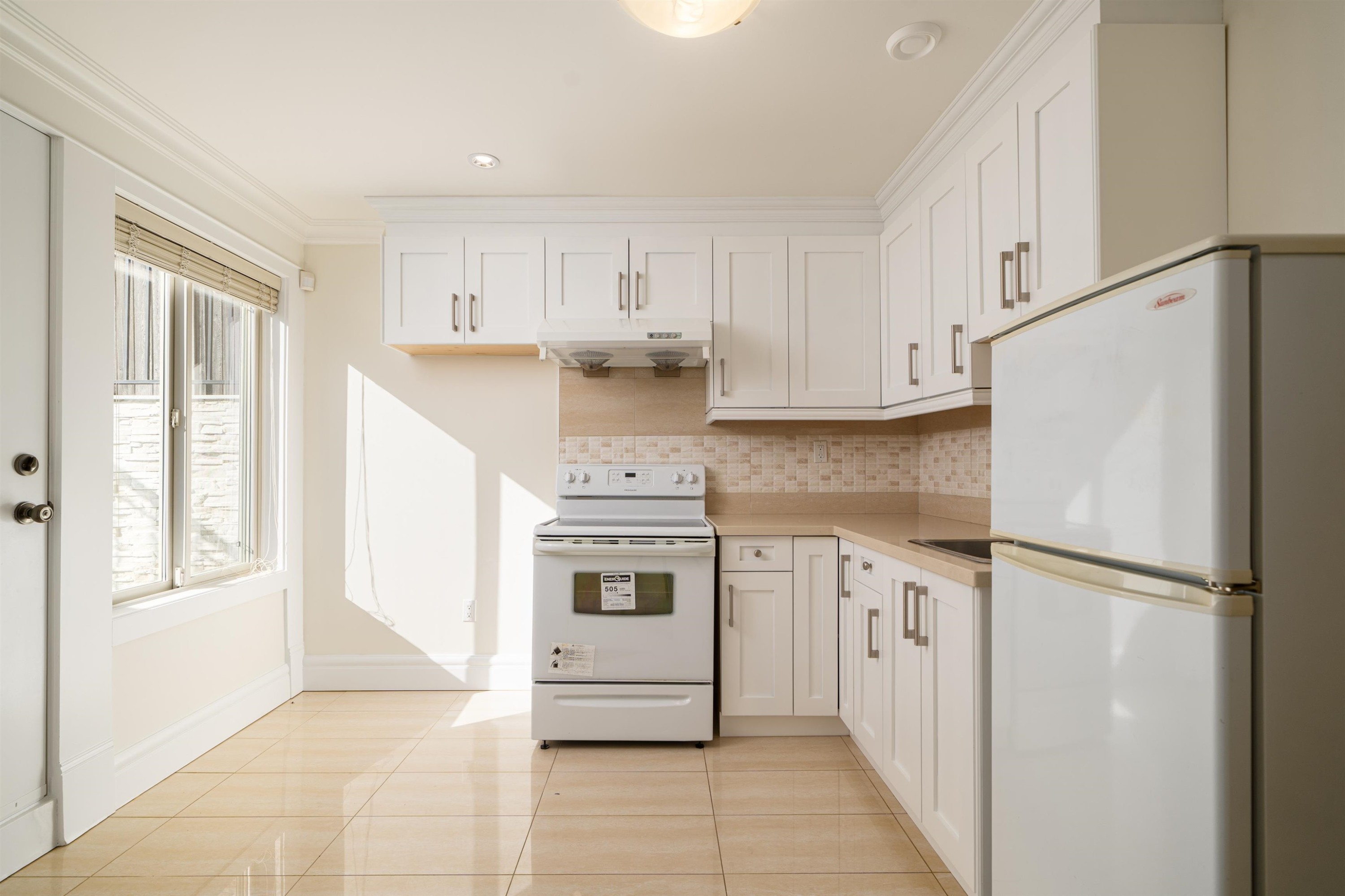 3716 17Th Avenue W, Vancouver, BC