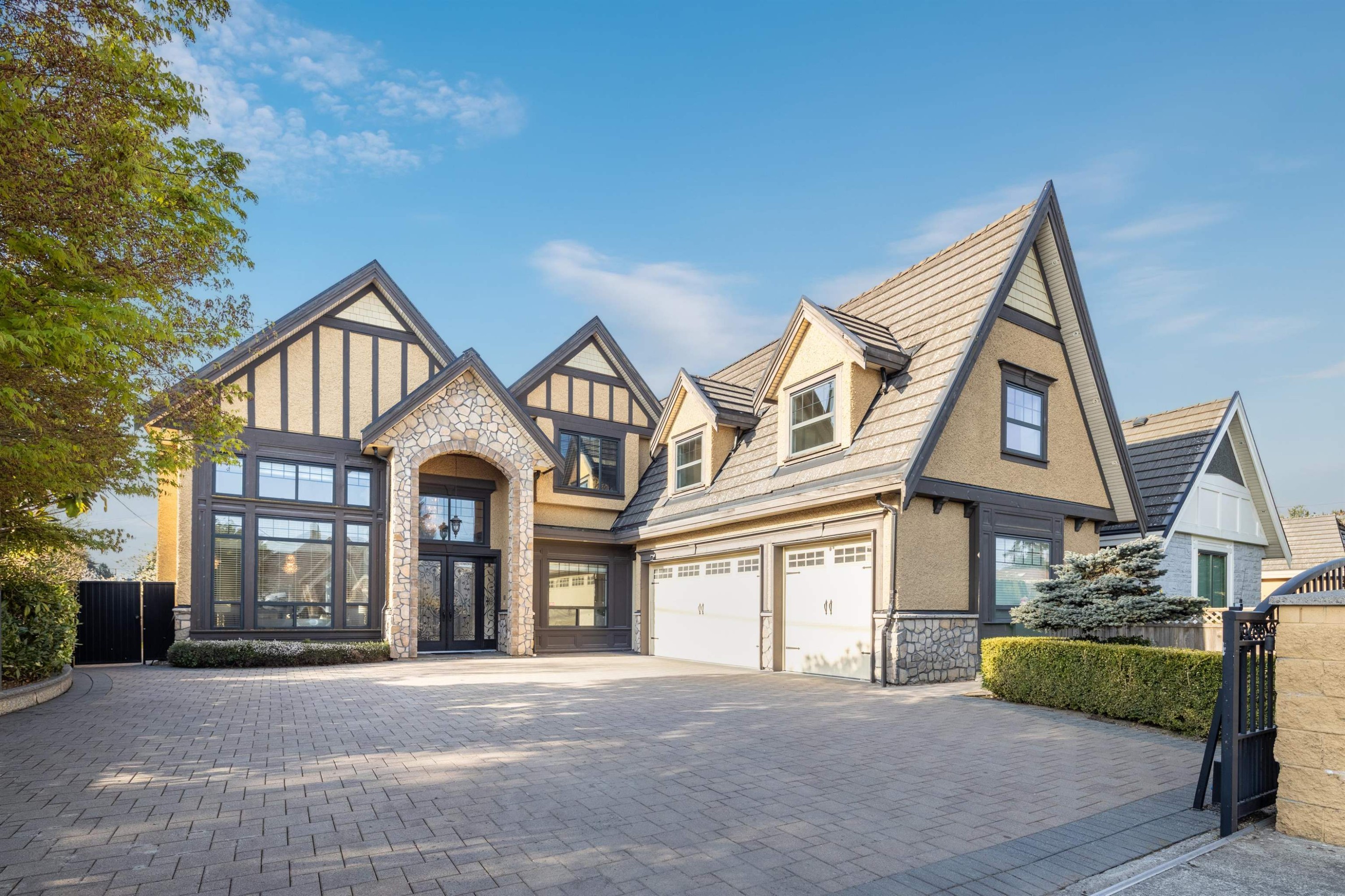 9760 Saunders Road, Richmond, BC