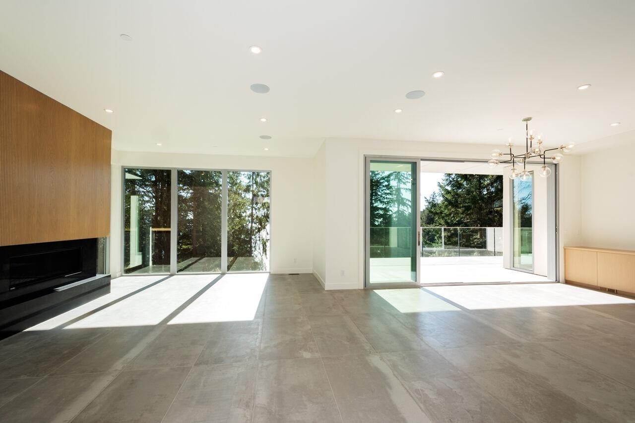 4437 Piccadilly North, West Vancouver, BC