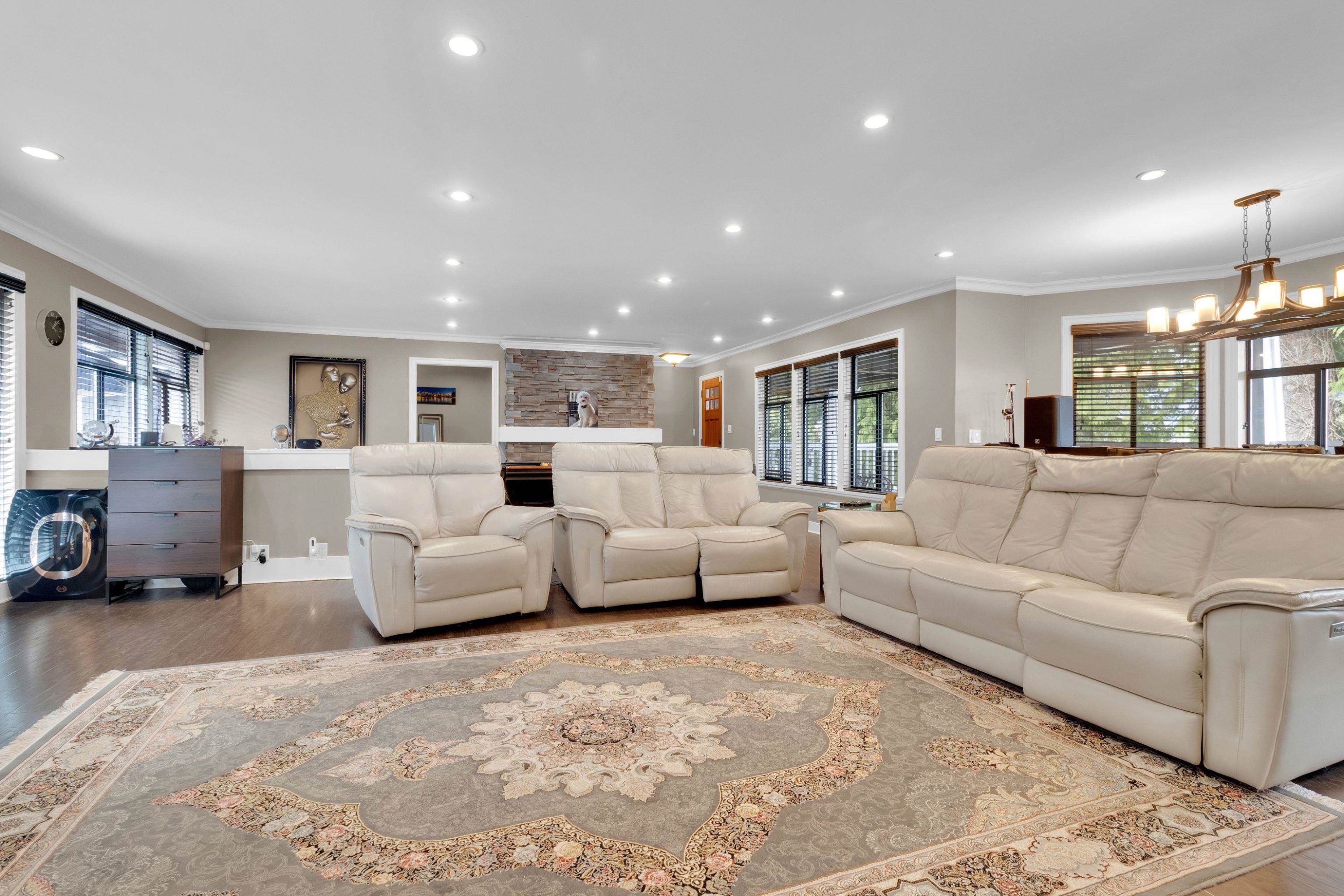 3054 Daybreak Avenue, Coquitlam, BC