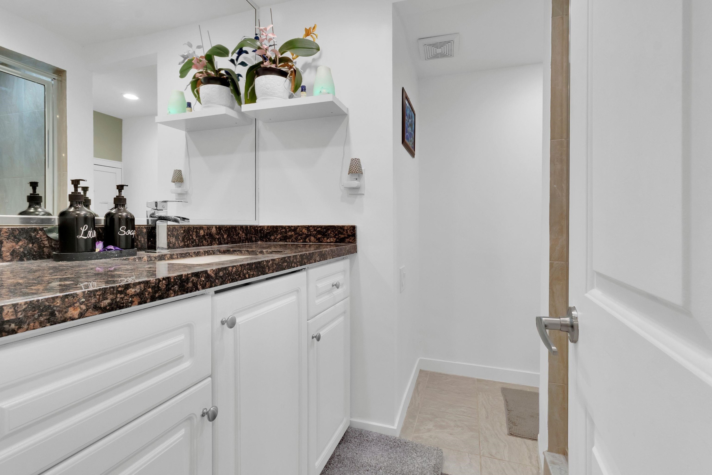 3054 Daybreak Avenue, Coquitlam, BC