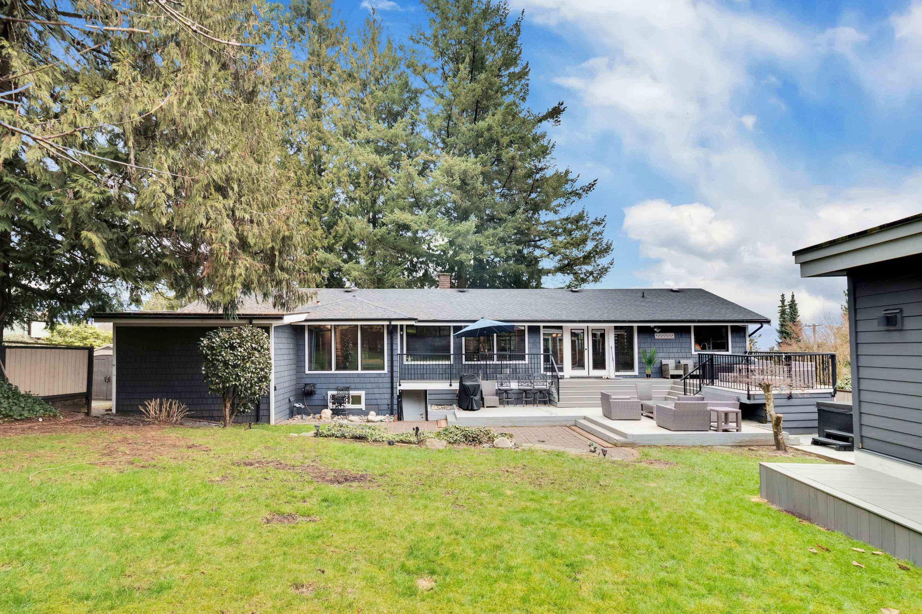 3054 Daybreak Avenue, Coquitlam, BC