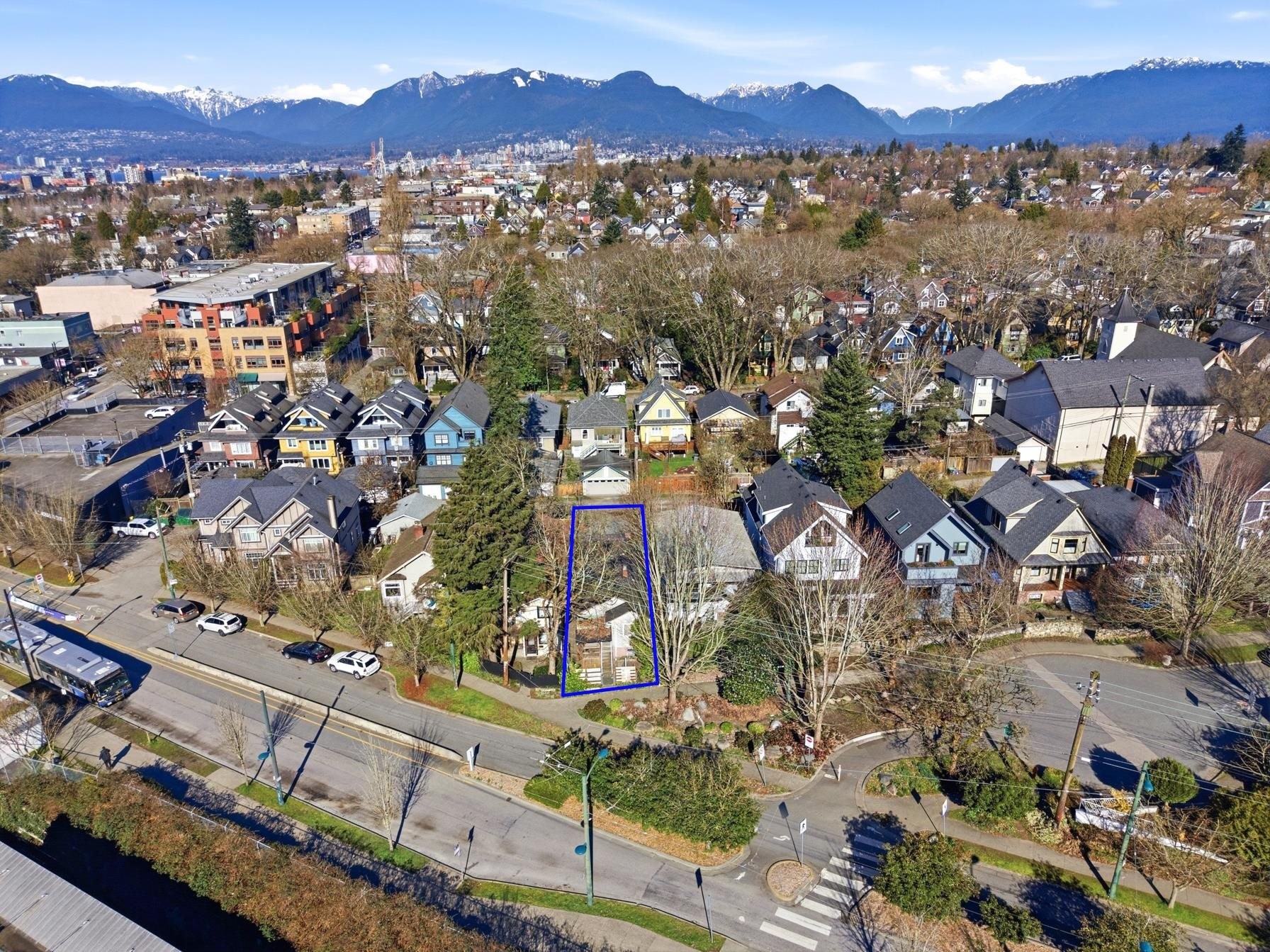 1757 8Th Avenue E, Vancouver, BC