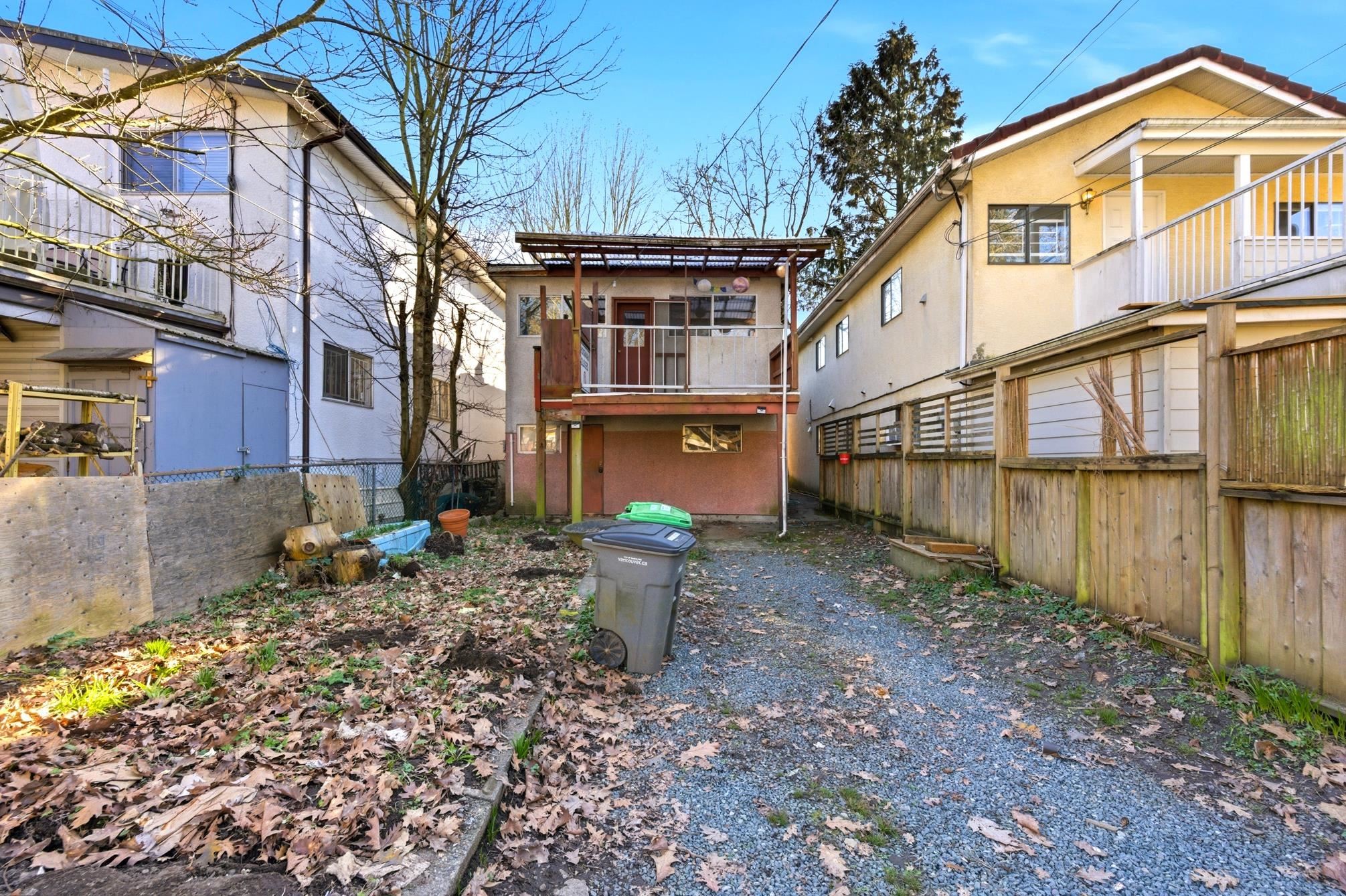 1757 8Th Avenue E, Vancouver, BC