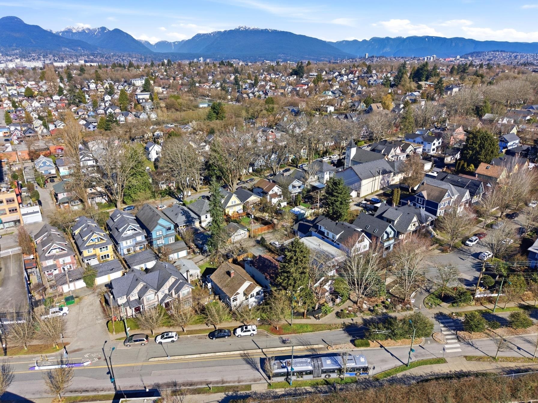 1757 8Th Avenue E, Vancouver, BC
