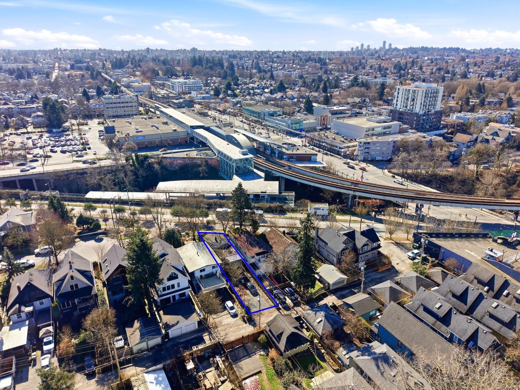 1757 8Th Avenue E, Vancouver, BC