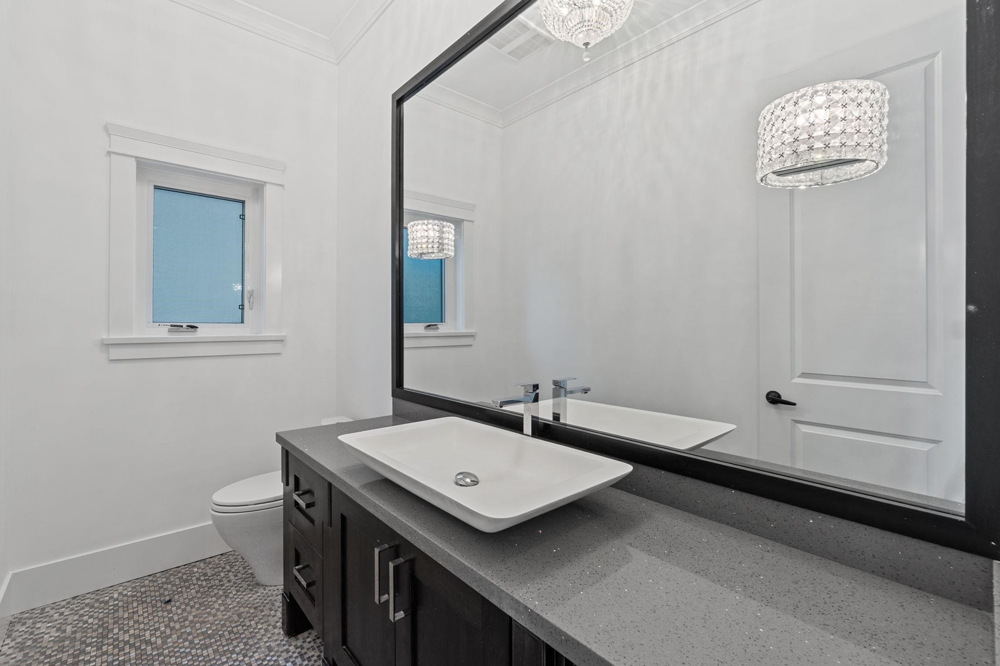 831 King Edward Avenue E, Vancouver, BC