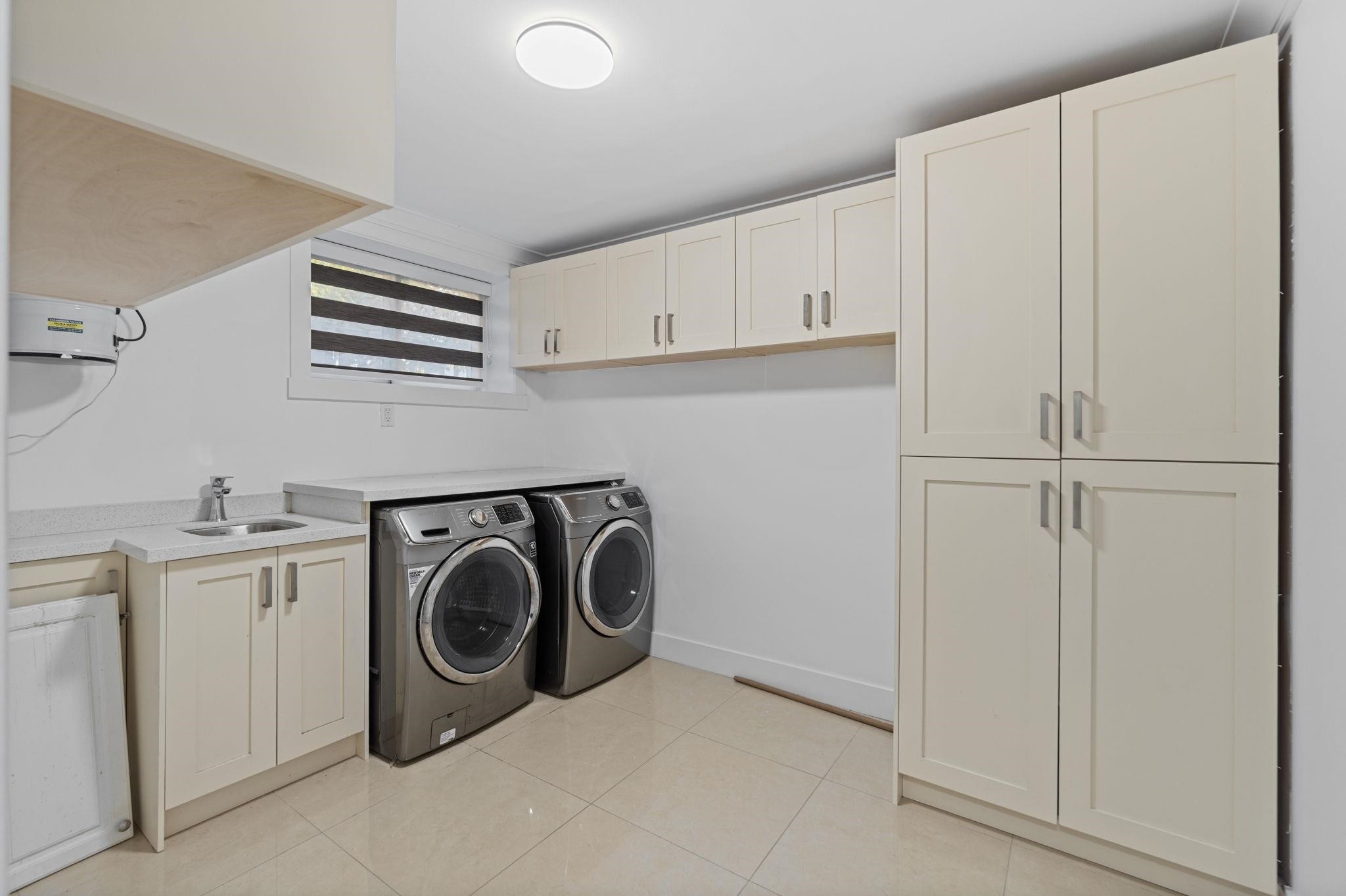 831 King Edward Avenue E, Vancouver, BC