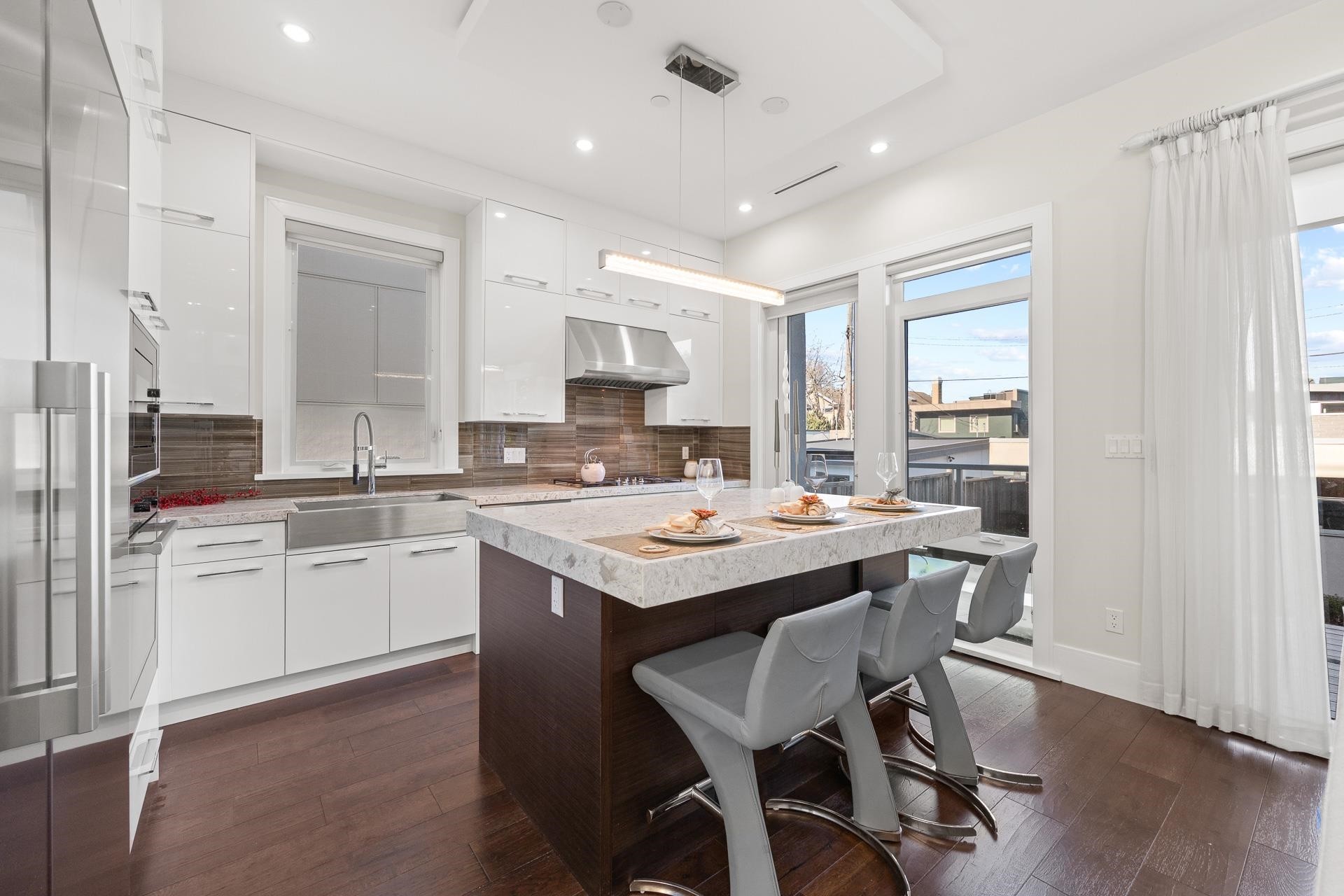 3253 21St Avenue W, Vancouver, BC