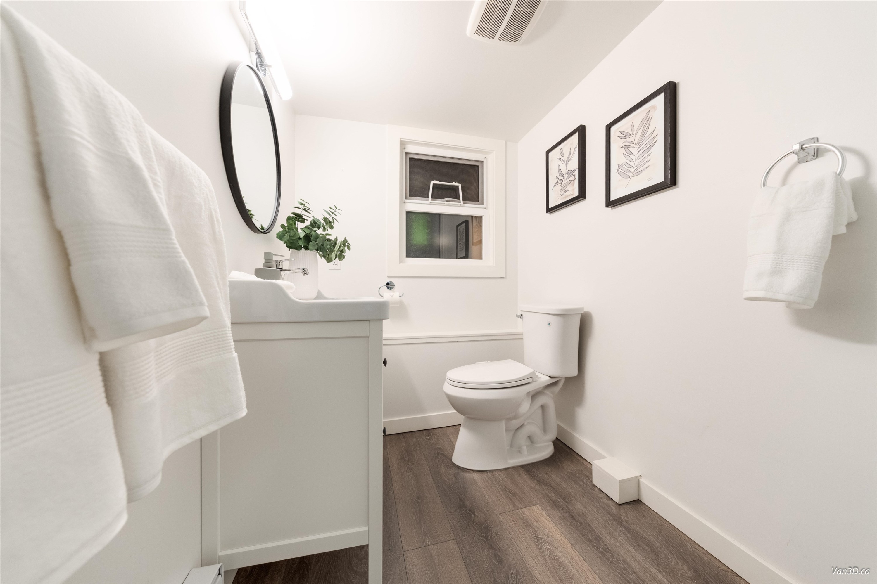 949 Hartford Place, North Vancouver, BC
