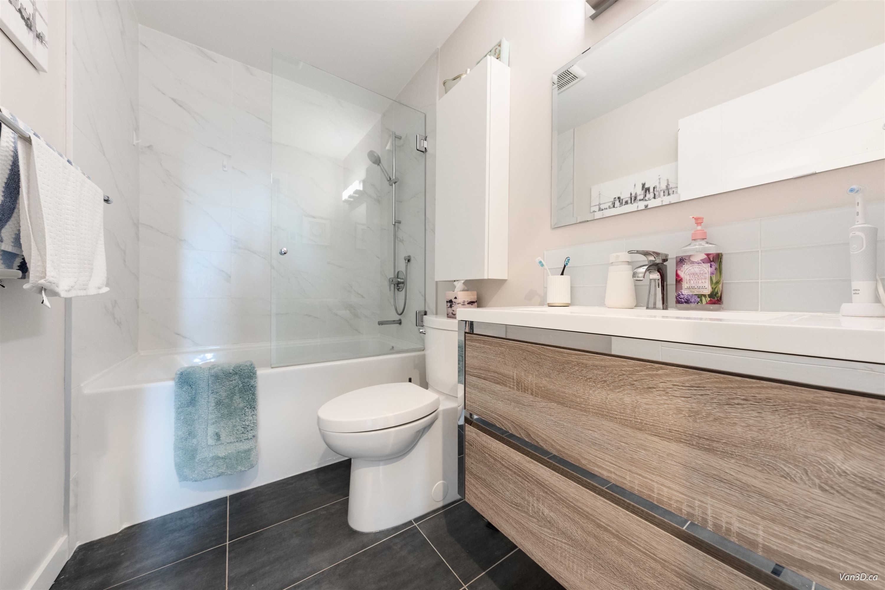 949 Hartford Place, North Vancouver, BC