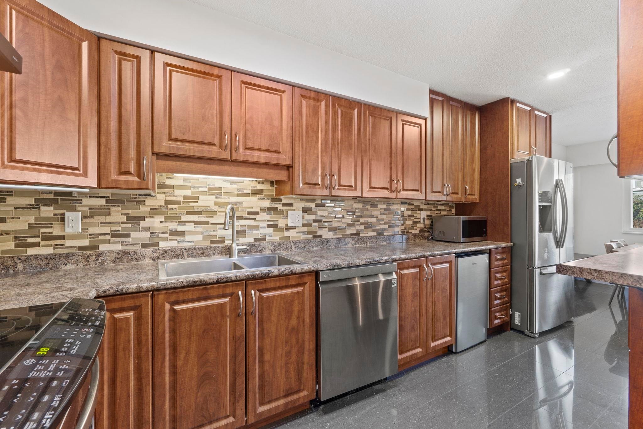 644 Alderson Avenue, Coquitlam, BC