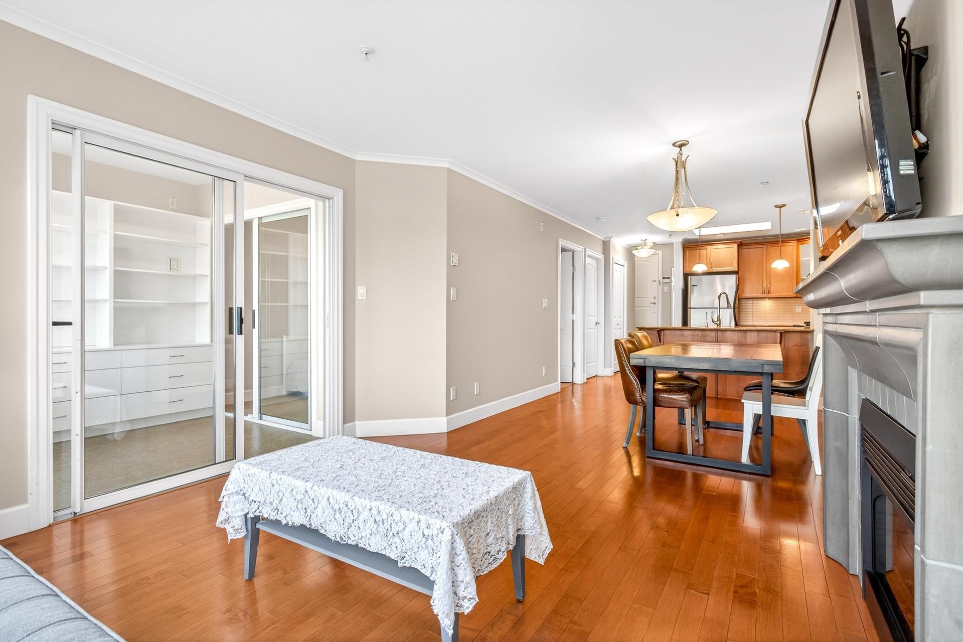 406-2103 45Th Avenue W, Vancouver, BC