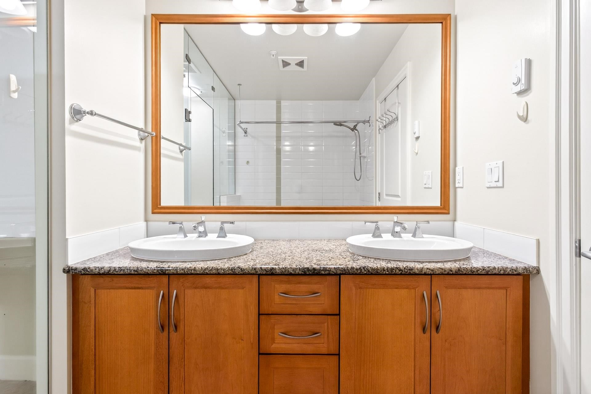 406-2103 45Th Avenue W, Vancouver, BC