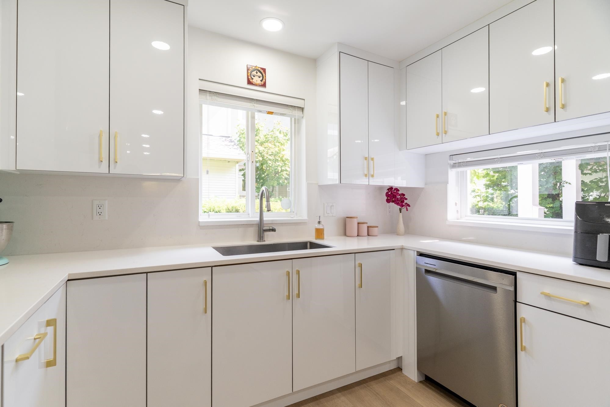 2-1233 16Th Street W, North Vancouver, BC