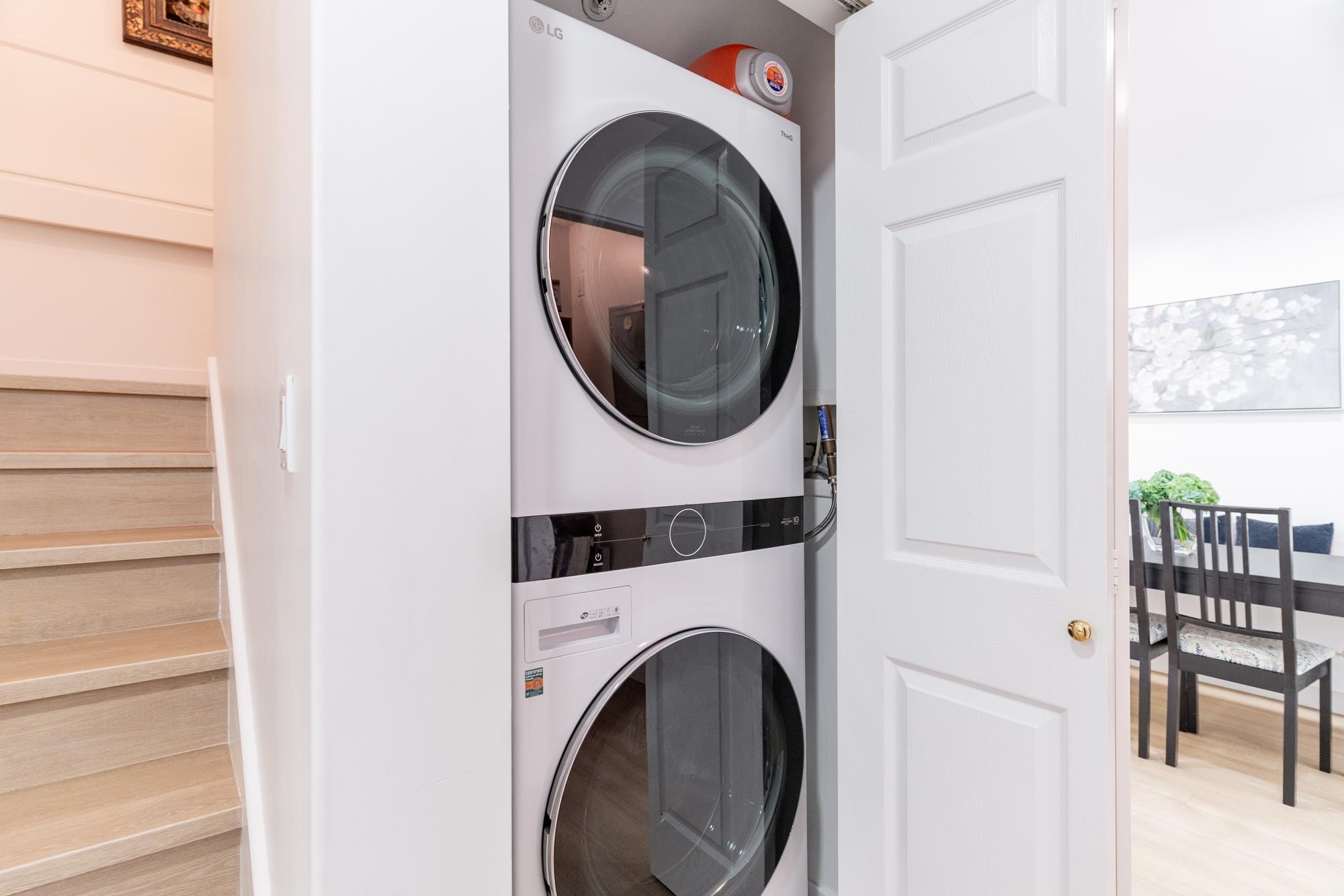 2-1233 16Th Street W, North Vancouver, BC