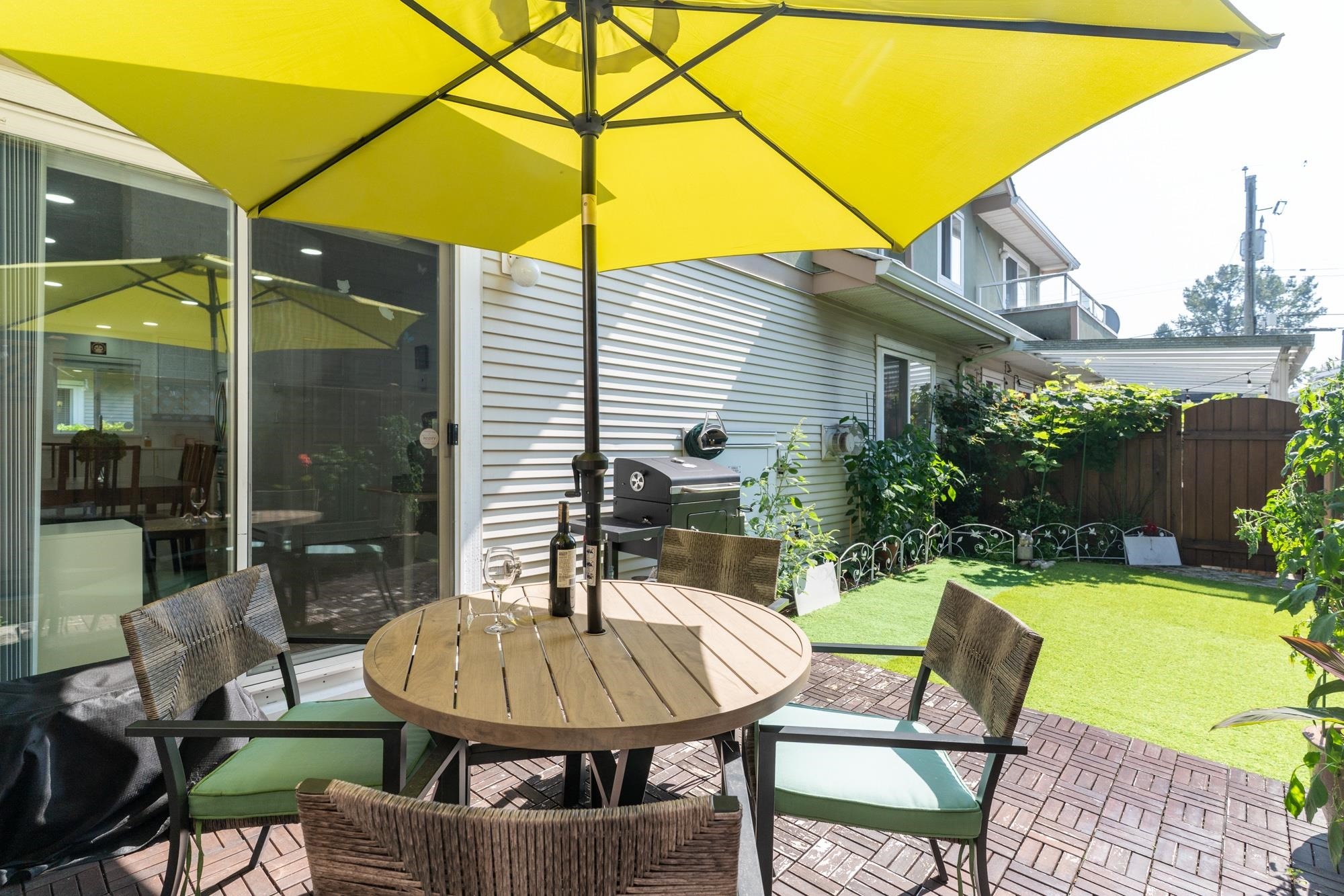 2-1233 16Th Street W, North Vancouver, BC